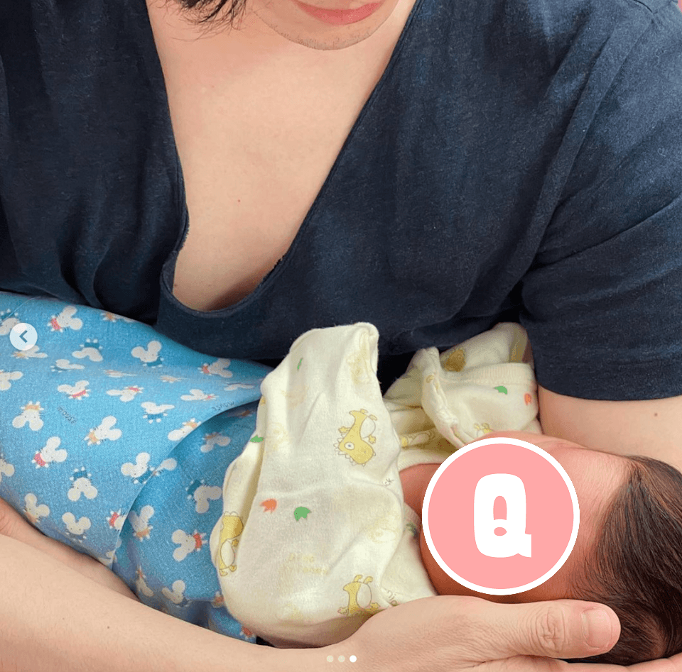 五月天的女兒目前的名字是以台語叫的「可愛ㄟ」。(翻攝自怪獸IG)