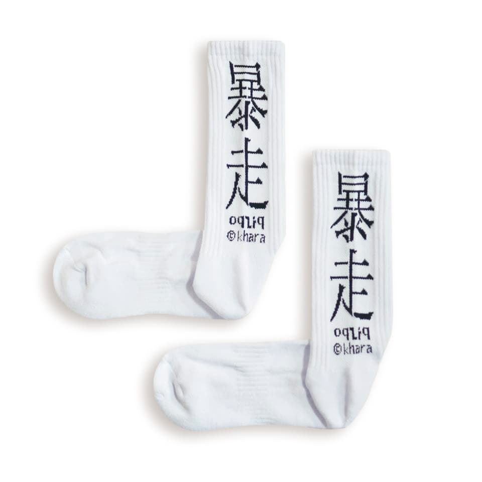 EVANGELION X oqLiq 福音戰士暴走襪 NT$390(Pinkoi提供)
