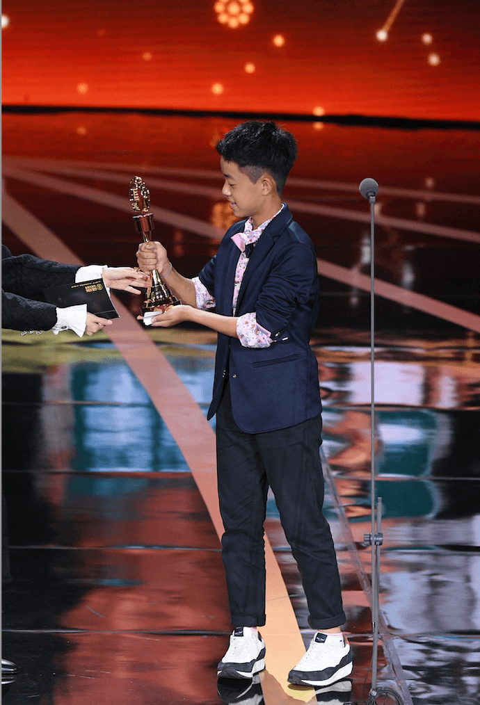李奕樵憑著《天橋上的魔術師》的演出被譽為天才童星。(三立提供)
