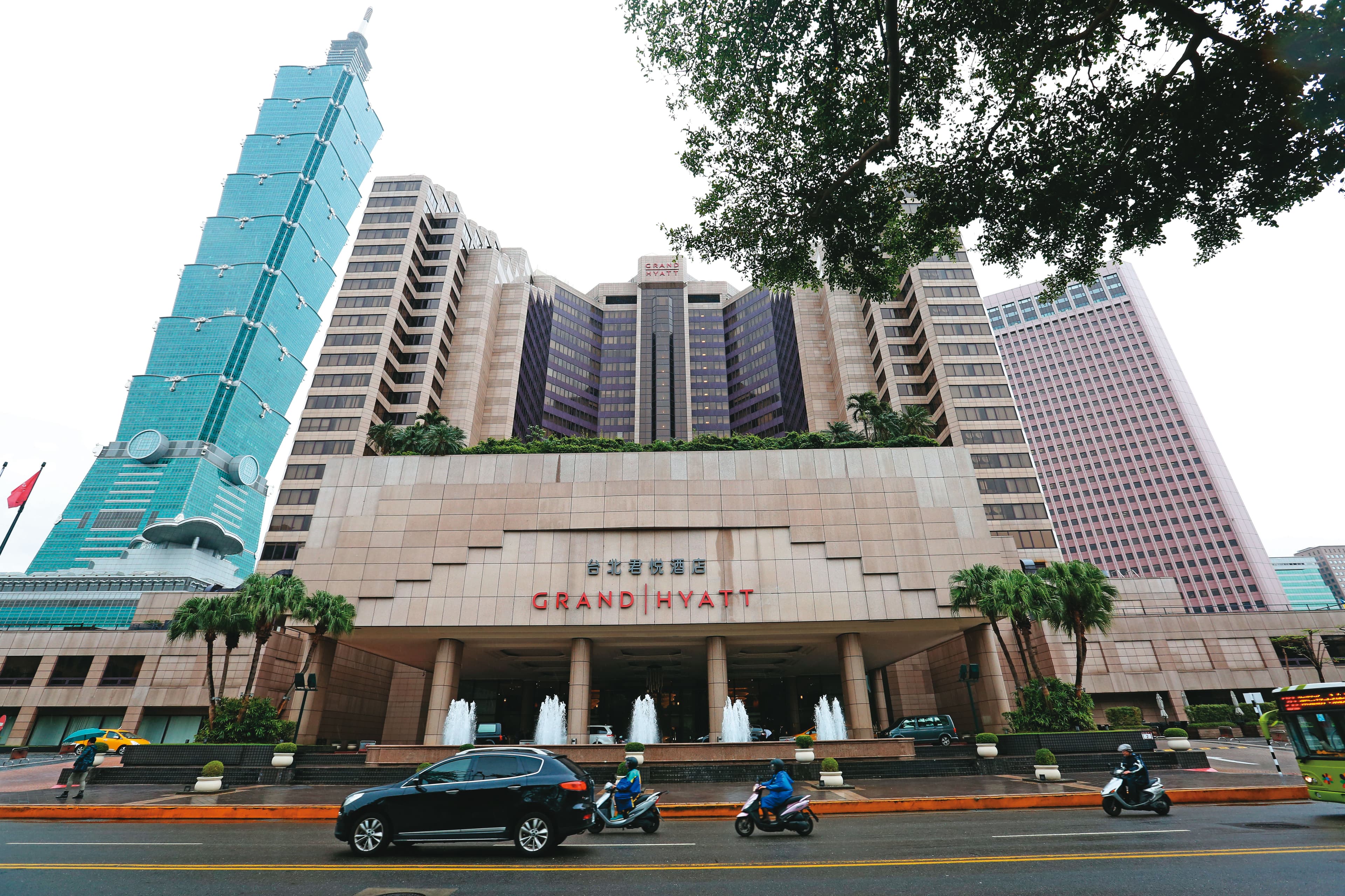君悅酒店致力保護客人隱私,卻成為李正邦躲避勞動局稽查的保護傘。