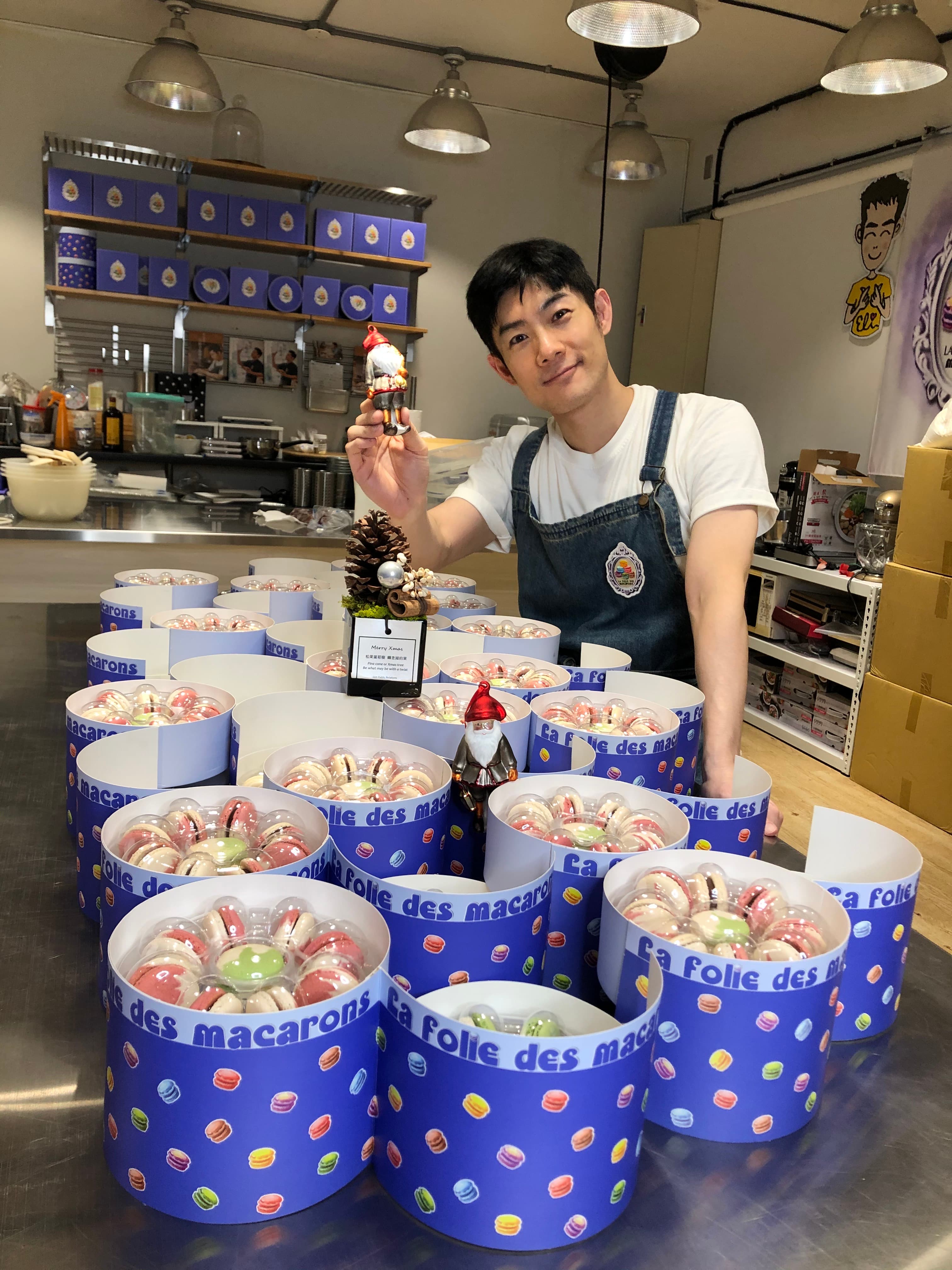 施易男因戲劇與甜點結緣,現在因甜點與學員結緣。(施易男提供)