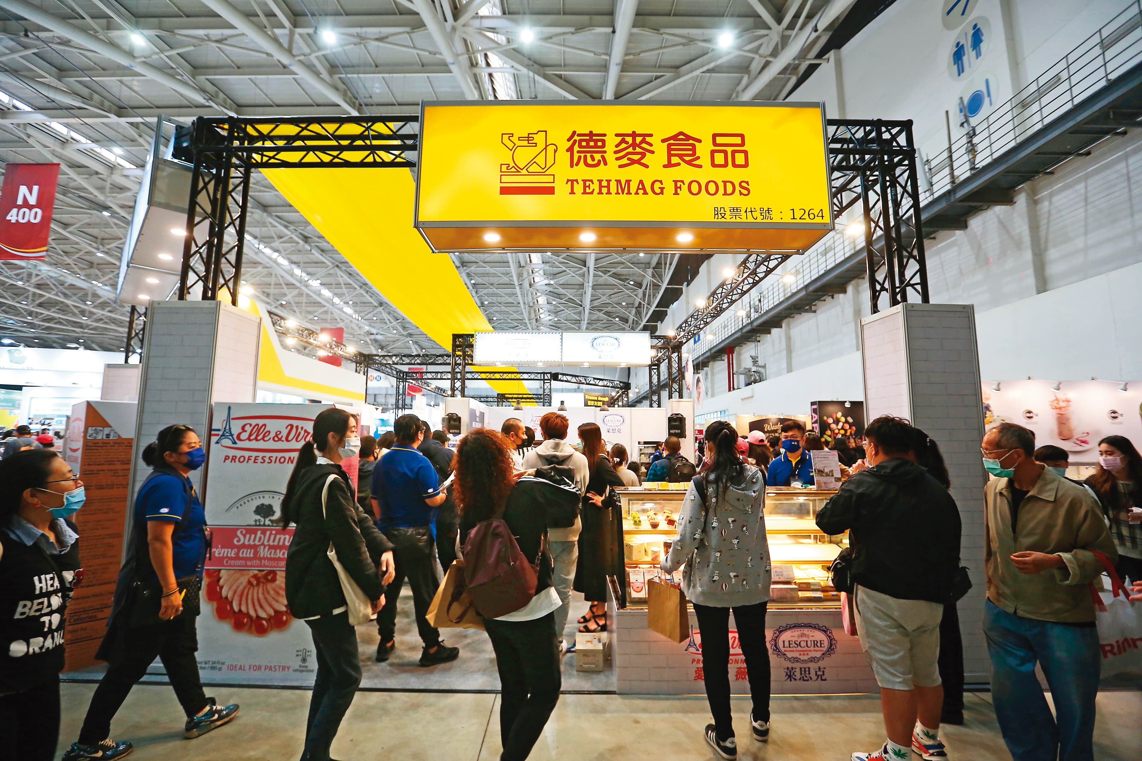 買入德麥後,阿福特別去逛烘焙展,以了解民眾對產品的反應。