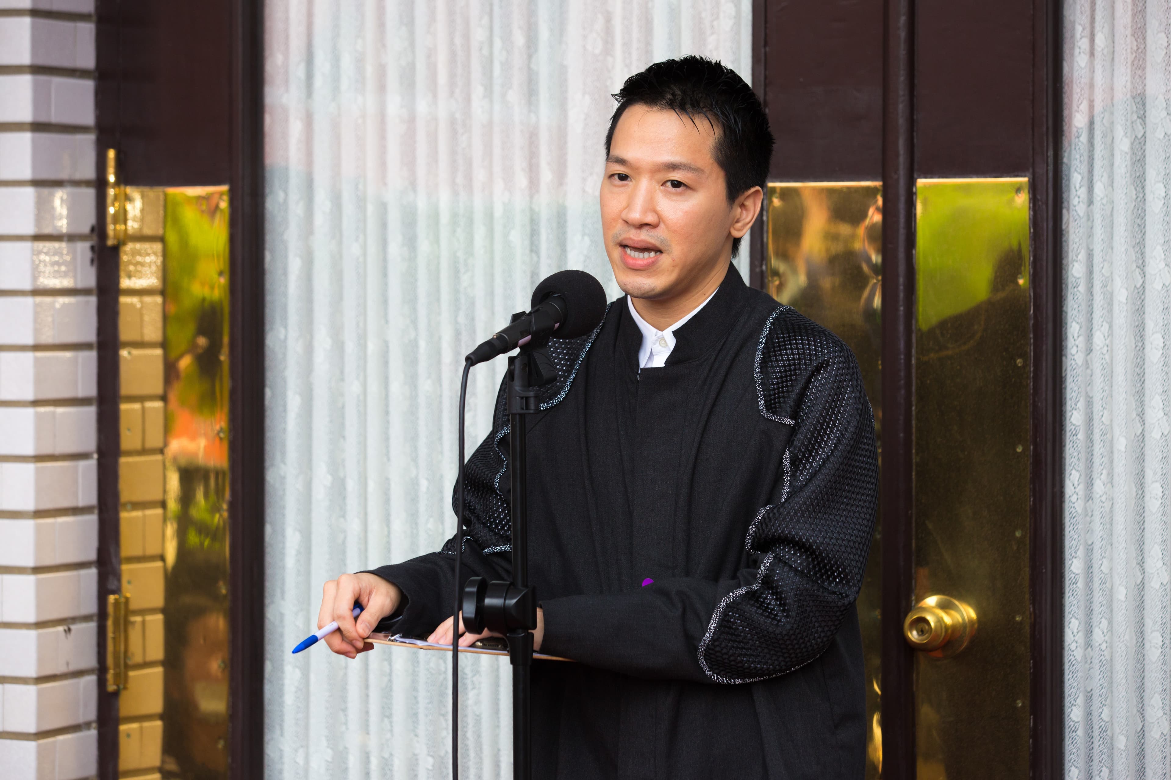 何志偉肯定黃國書負責任的態度,同時認為這件事情是時代下的大悲劇。(本刊資料照)