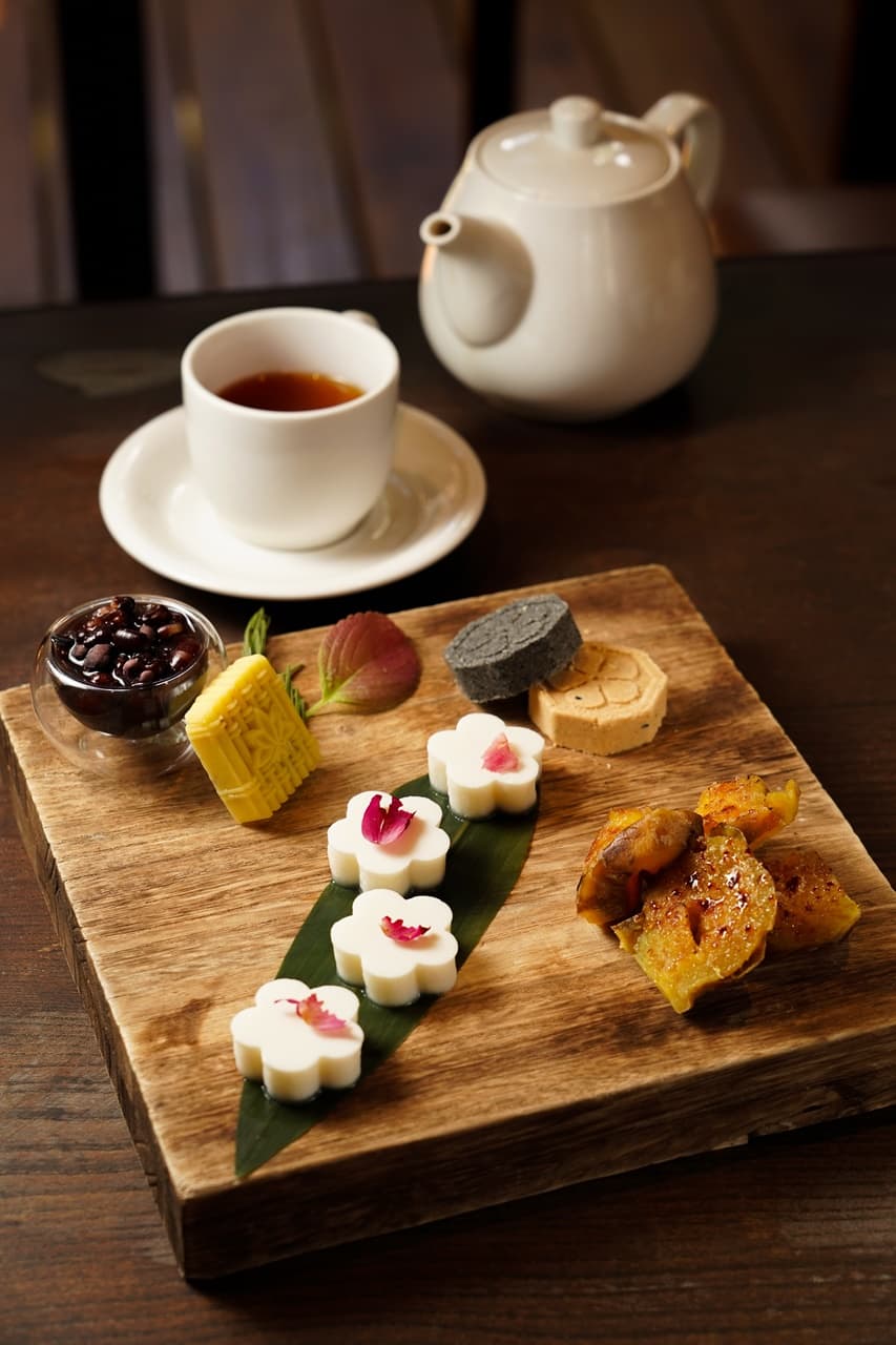 「美齡懷舊午茶」以春夏秋冬為靈感，打造中式下午茶套餐。（320元／份）