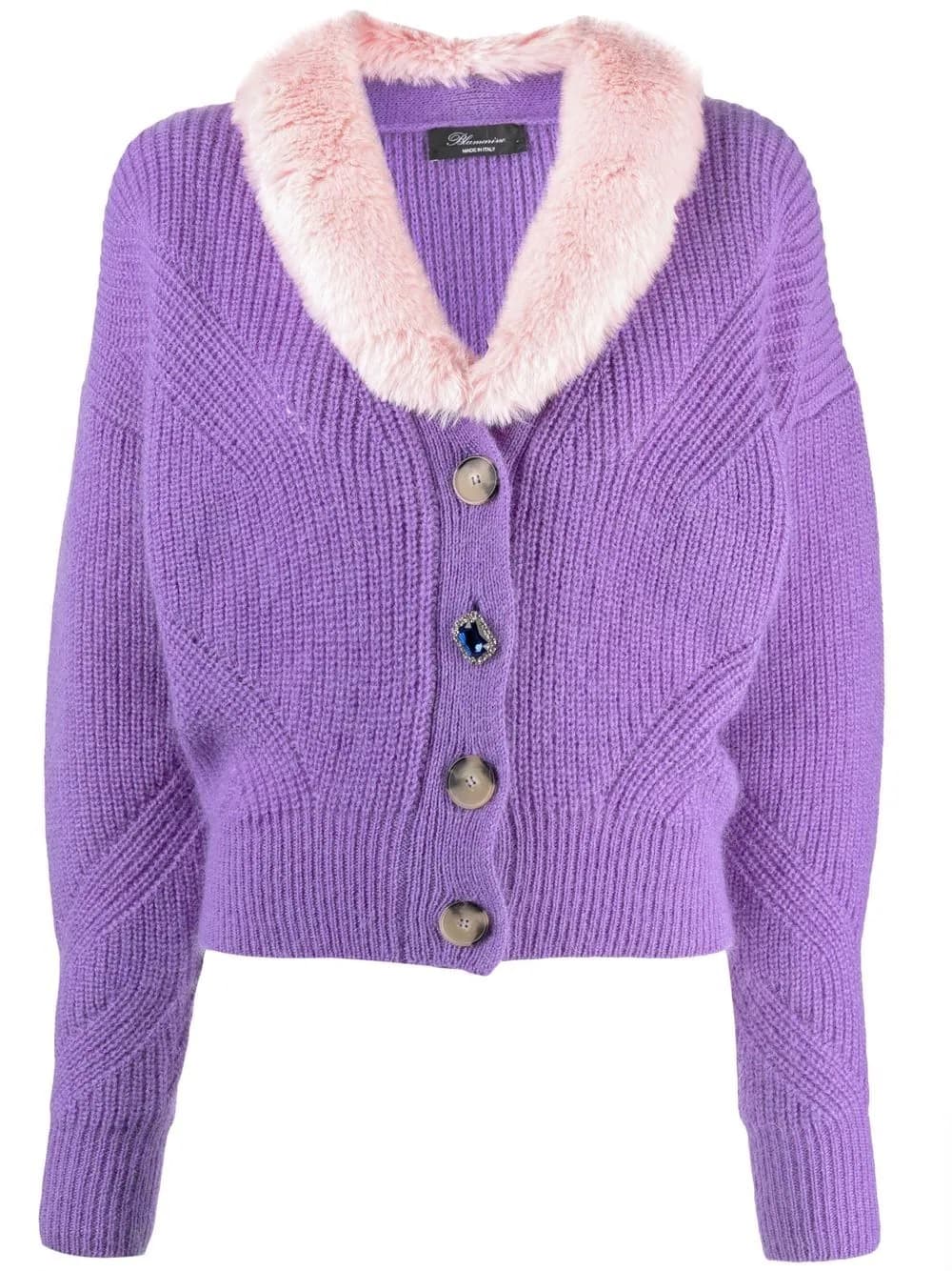 紫色毛毛領針織外套 NT$44,800 Blumarine。(Blumarine提供)