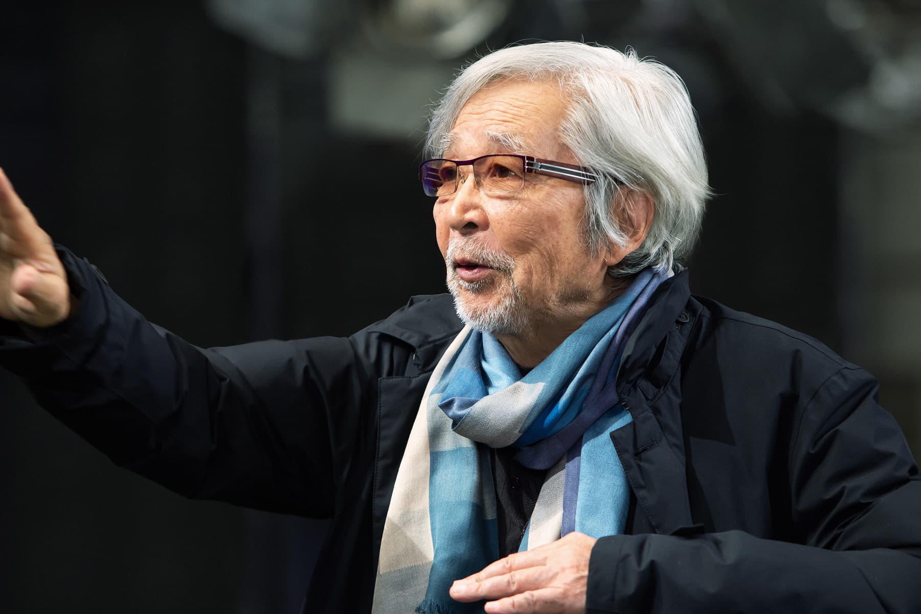 山田洋次認為將電影拍攝當下的社會狀況反映到故事中是必要的。(采昌國際多媒體提供)
