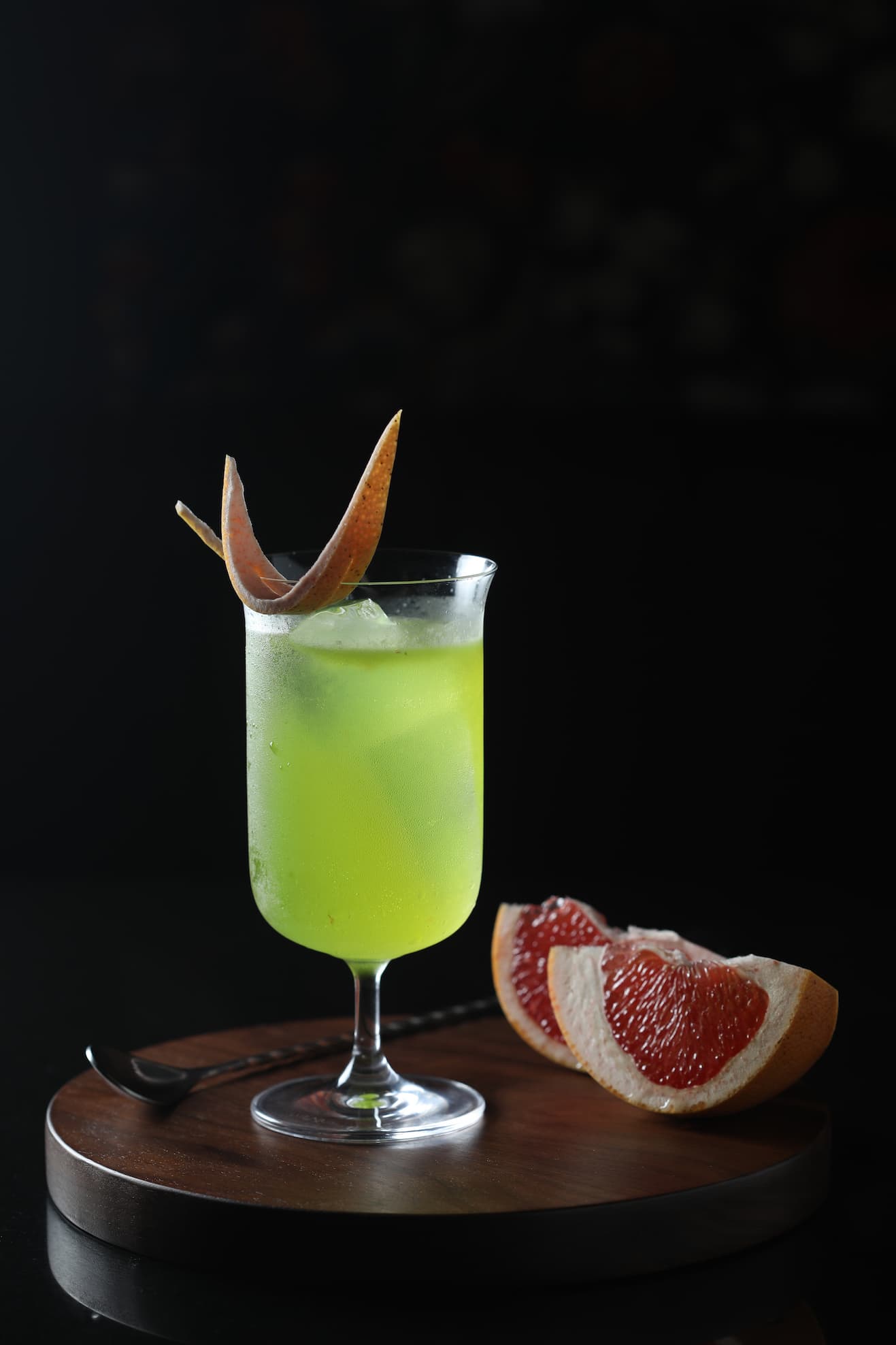 「女郎花」以清酒疊加哈密瓜、香蕉香甜酒及椰子蘭姆酒，葡萄柚的酸澀增添層次。（300元／杯）