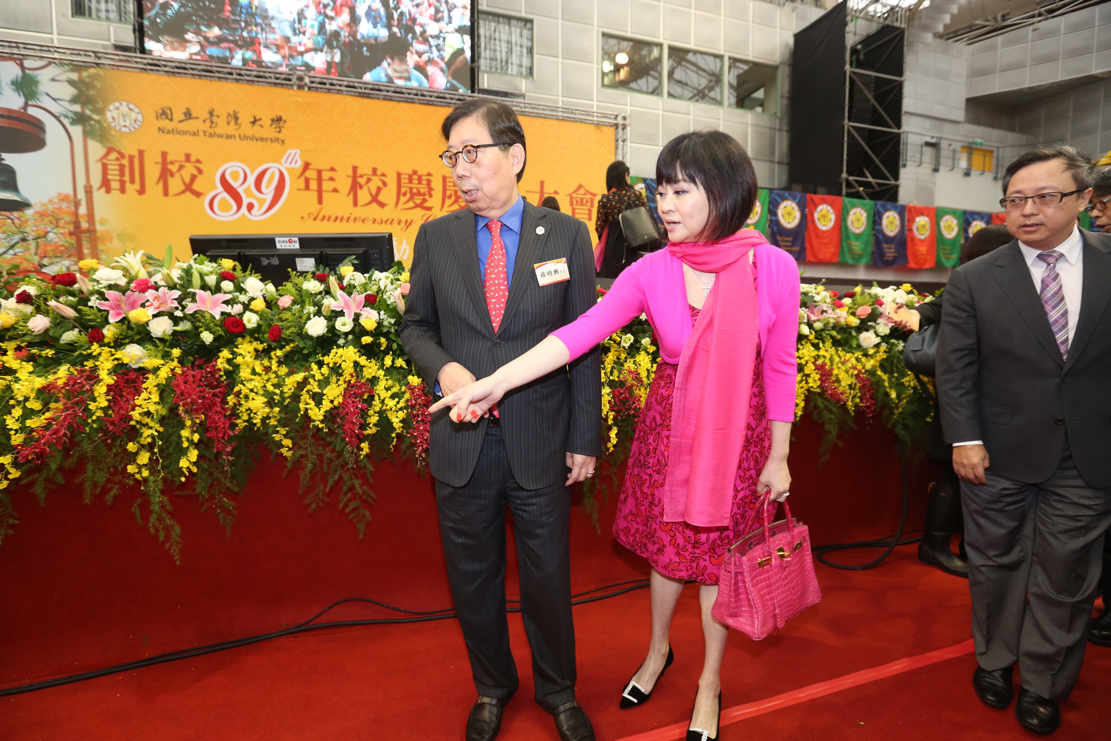 富邦金控董事長蔡明興日前經富邦金集團證實確診新冠肺炎，指揮中心則未證實其妻蔡翁美慧是否確診。（本刊資料照）