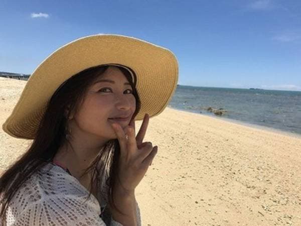 前AV女優小室友里對流出片這件事非常不能原諒,認為是對女優來說是永遠消除不掉的「數位刺青」。(翻攝小室友里推特)
