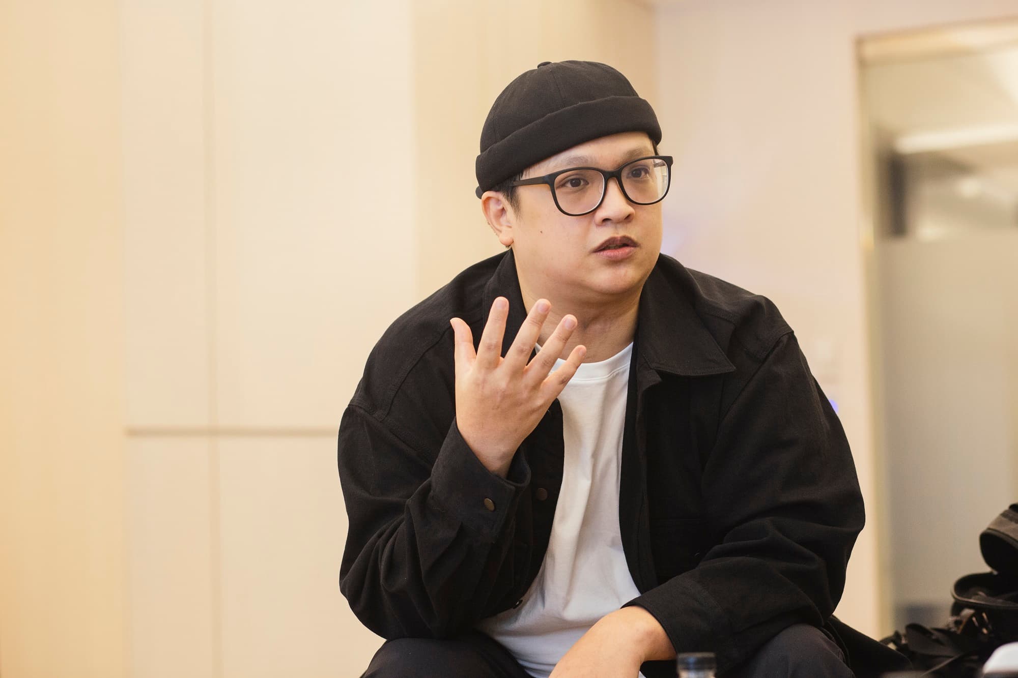 簡奇峯挑戰在奇幻愛情劇中,融入探討價值觀及信仰的議題。