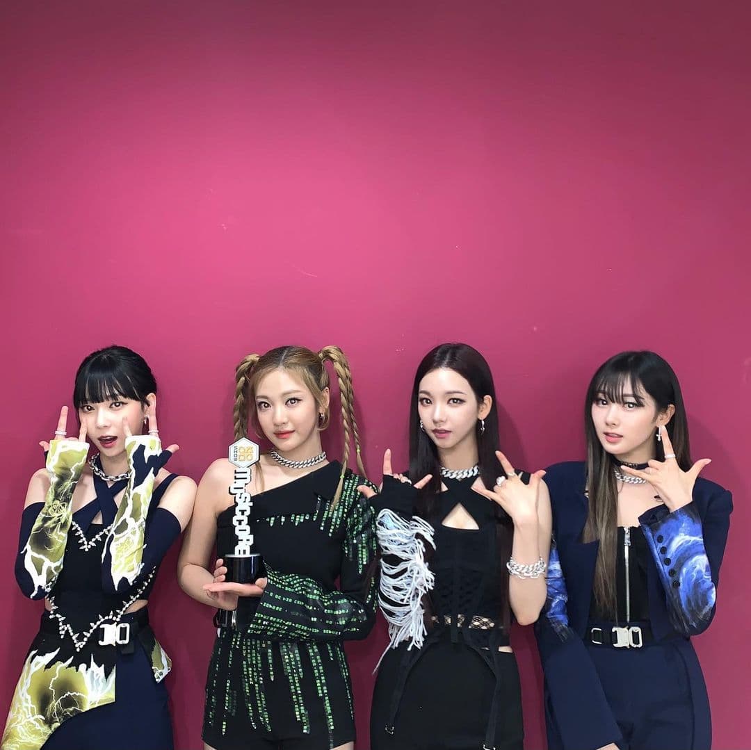 出道即引起高度關注的aespa入圍本屆MMA最佳女新人組合。(翻攝aespa IG)
