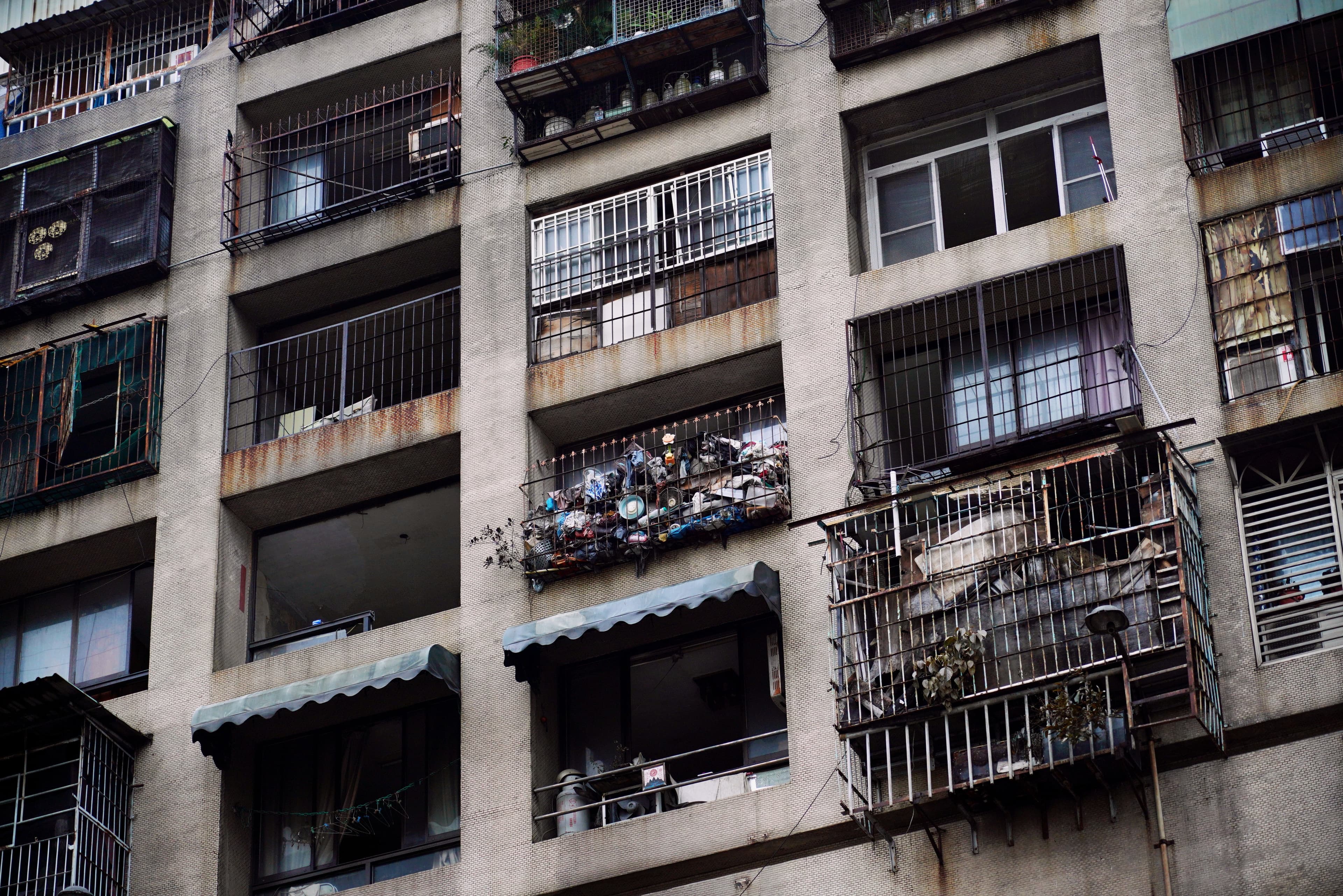 城中城大樓將拆除改建為公園，住戶屋主反應不一。