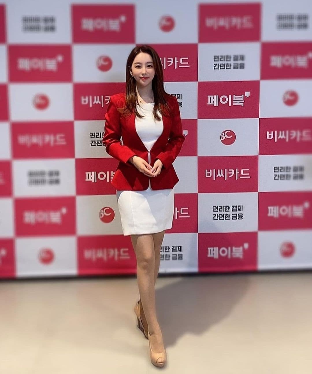 32歲的黃寶美是前運動新聞主播。(翻攝黃寶美IG)