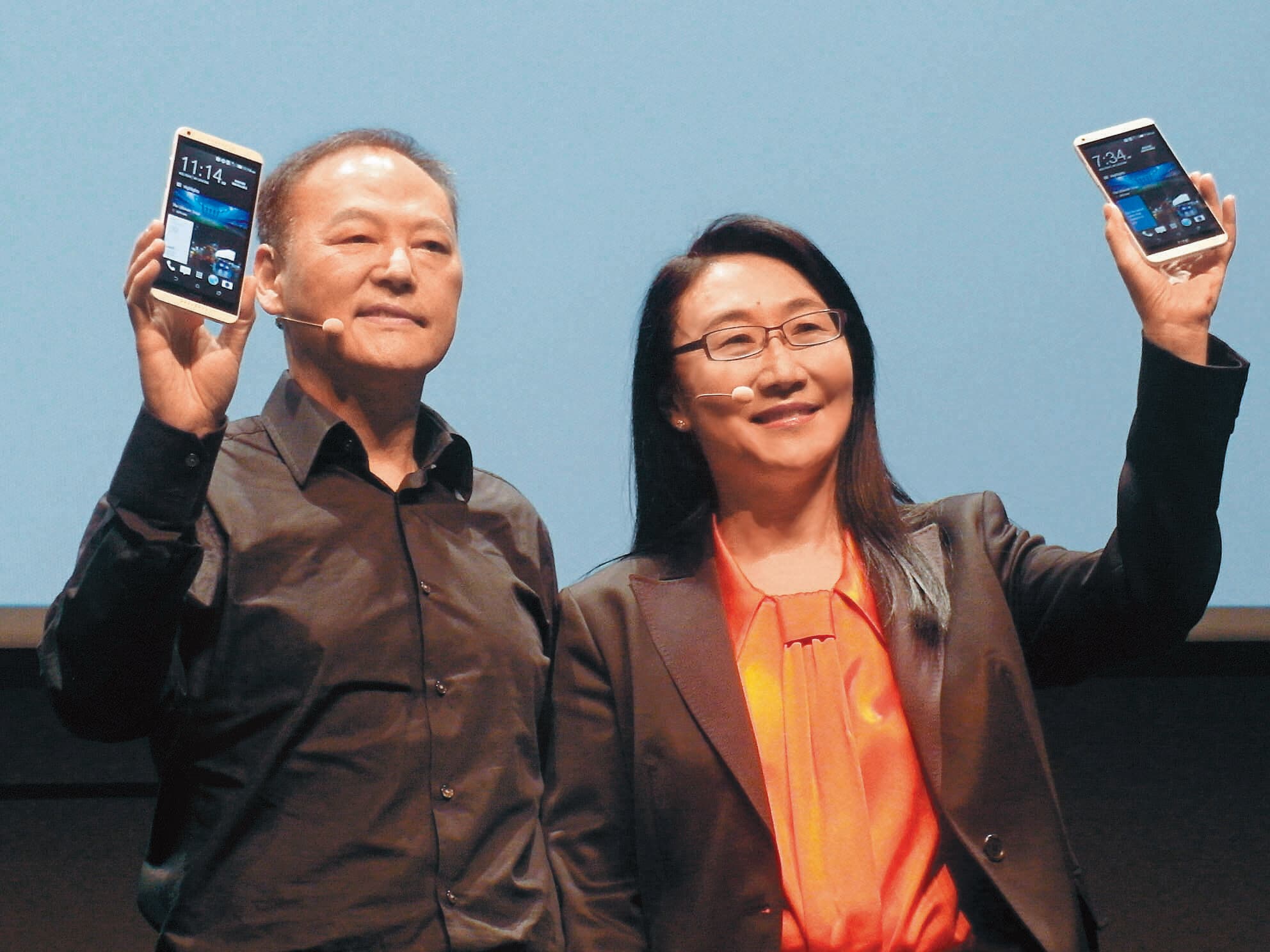 周永明(左)曾任宏達電執行長逾10年,未來與宏達電董事長王雪紅(右)在元宇宙領域是敵是友,令人關注。(聯合知識庫)