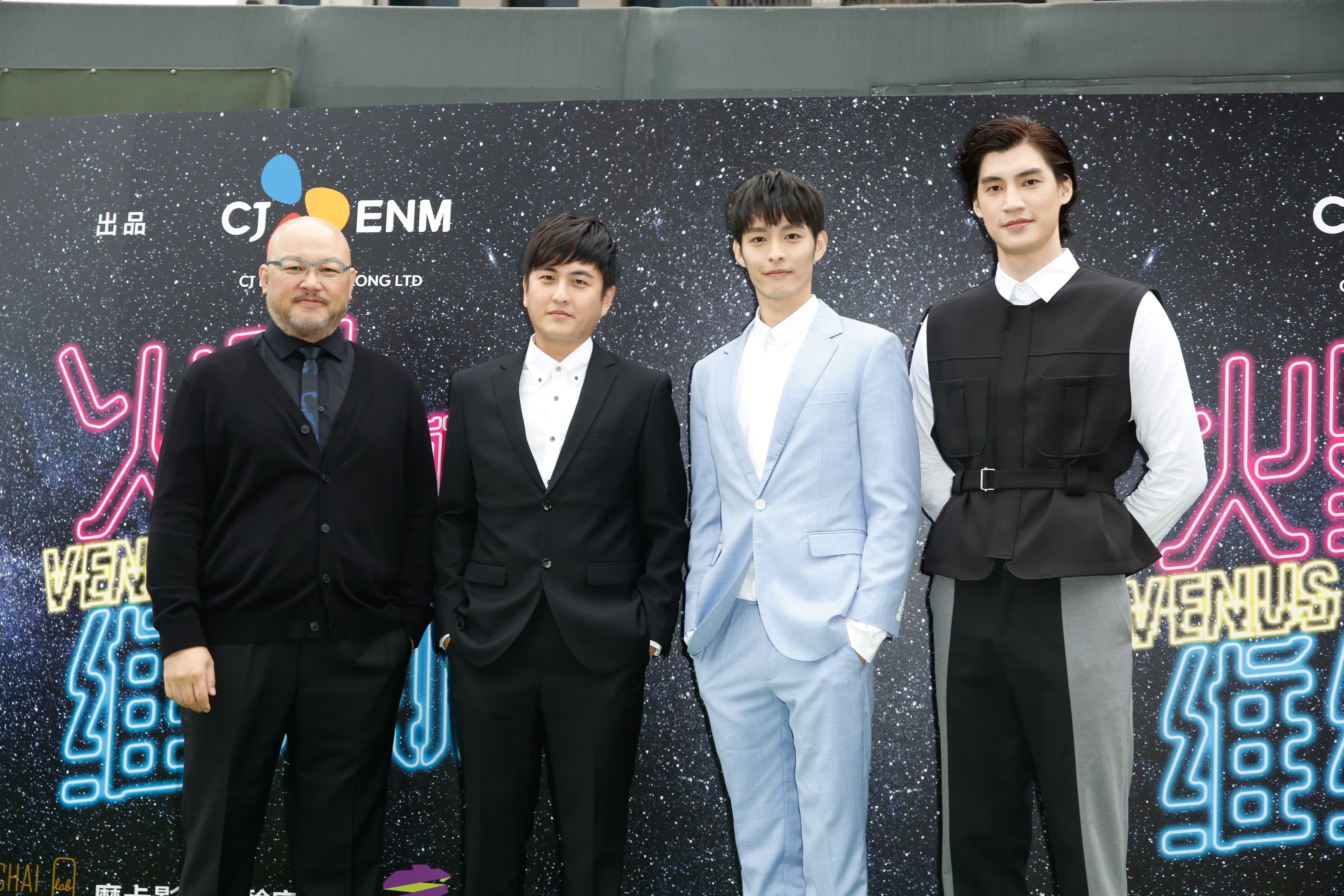 羅宏正(右起)、曹佑寧、黃靖倫、劉亮佐參與《火星上的維納斯》演出。