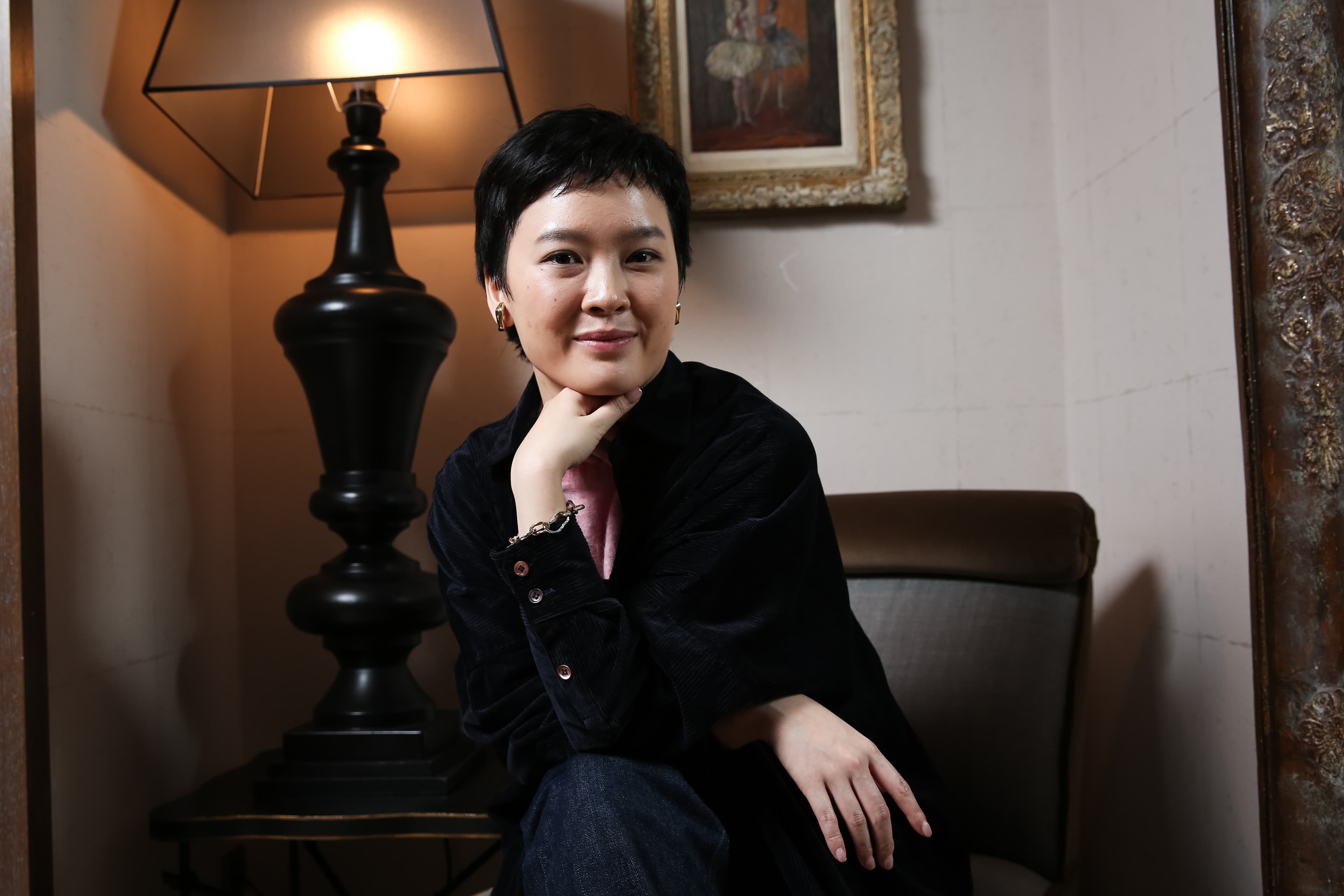 不畏懼深扒自己,但阮鳳儀卻逃避挖掘媽媽的內心,也是她在創作《美國女孩》時最困難的一部份。