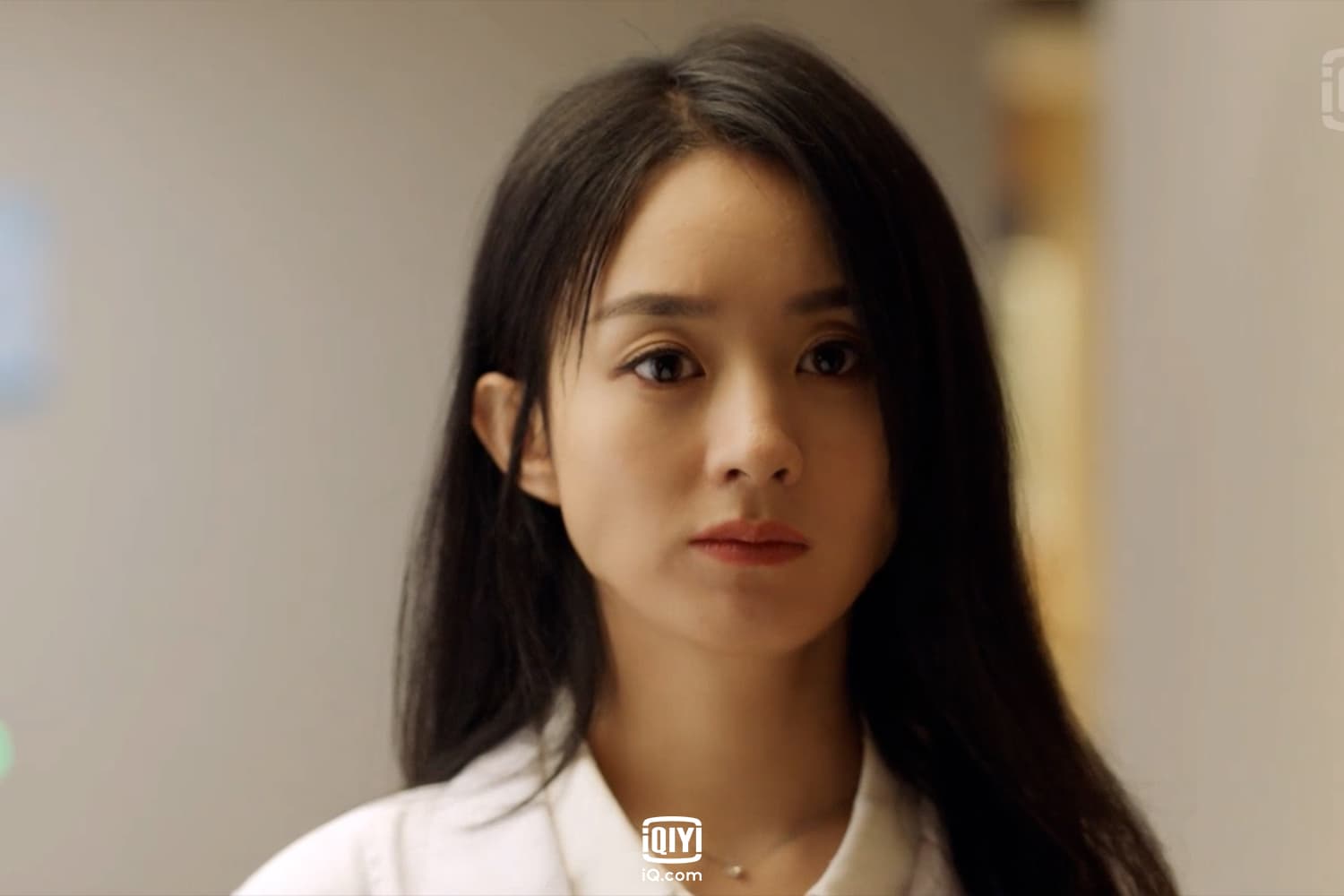 趙麗穎出道15年首次嘗試刑偵劇題材。(愛奇藝國際站提供)