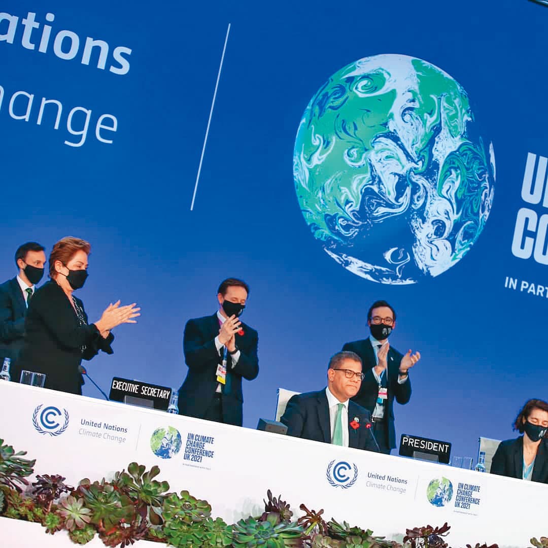 第26屆聯合國氣候變化大會(COP26)結束前夕,中、美2大排碳國達成聯合宣言。(翻攝UN Climate Change臉書)