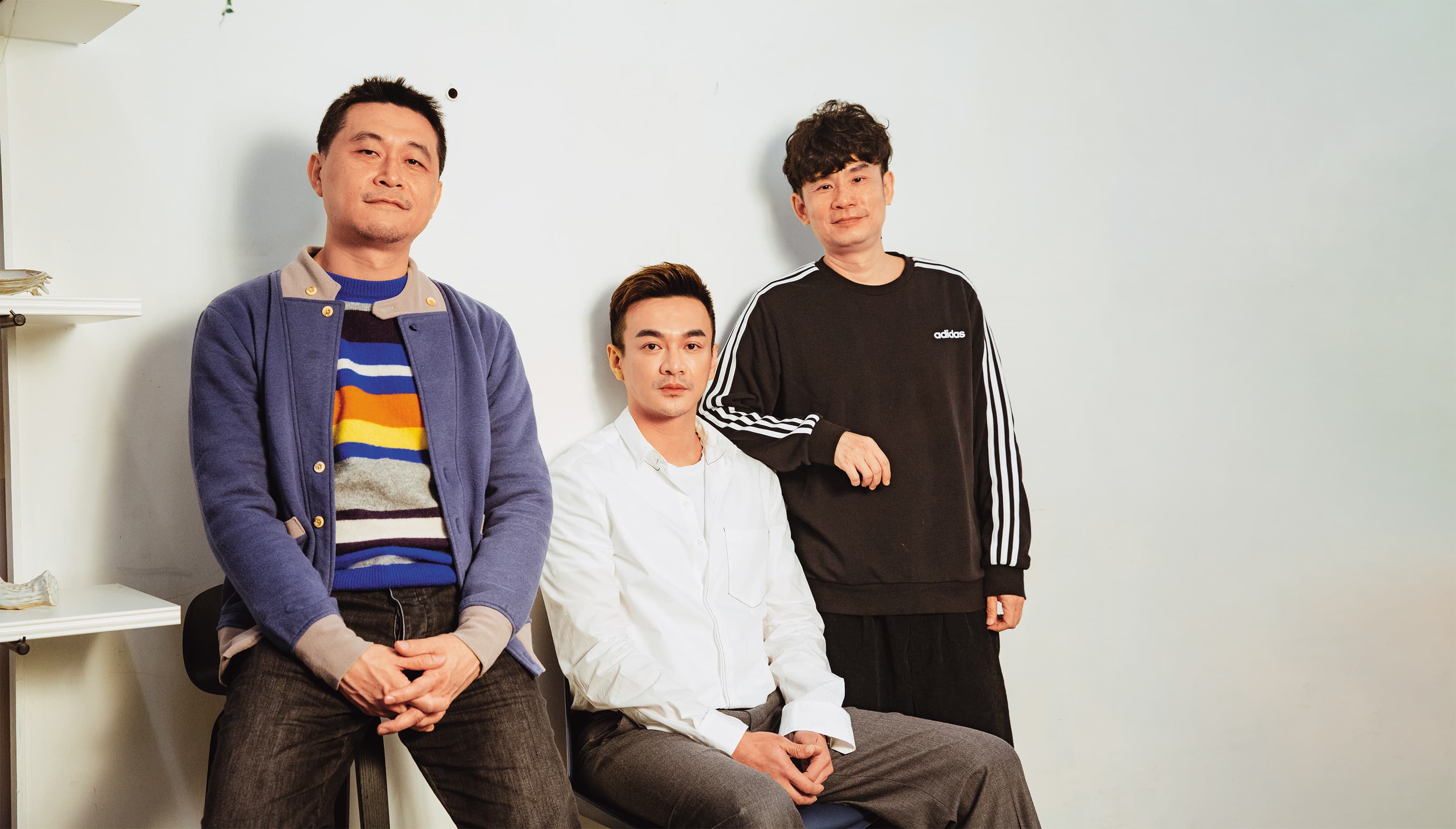 《華燈初上》由編劇杜政哲(右起)、總製作人戴天易,攜手導演連奕琦共同打造,首季播出迴響熱烈。
