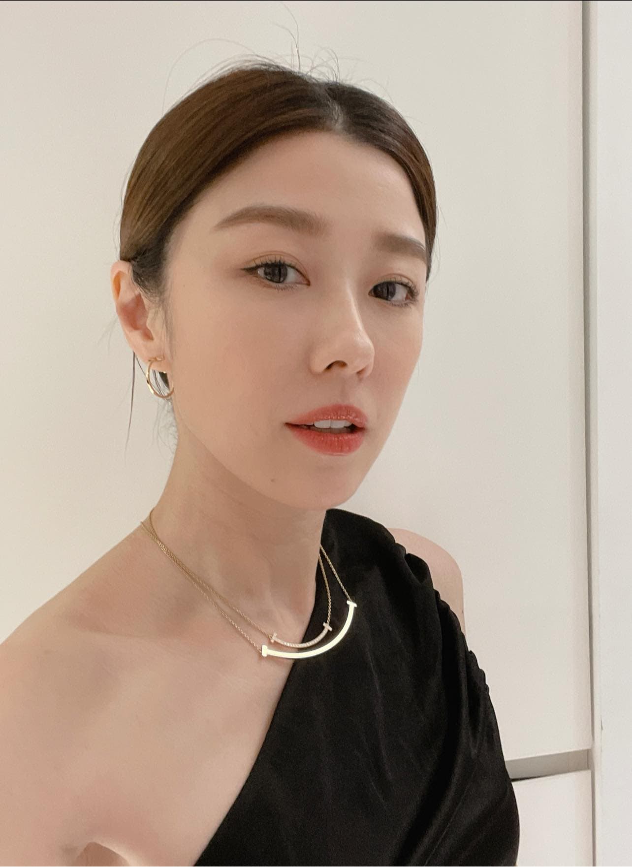 李維維雖還不急生子,但仍決定每年繳凍卵保存金約9千元。(翻攝李維維臉書)
