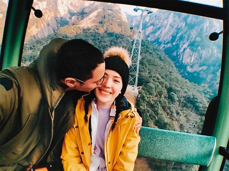 許瑋甯(右)與導演劉又年(左)結婚又離婚,都是迅雷不及掩耳。(翻攝自@ann0807 IG)