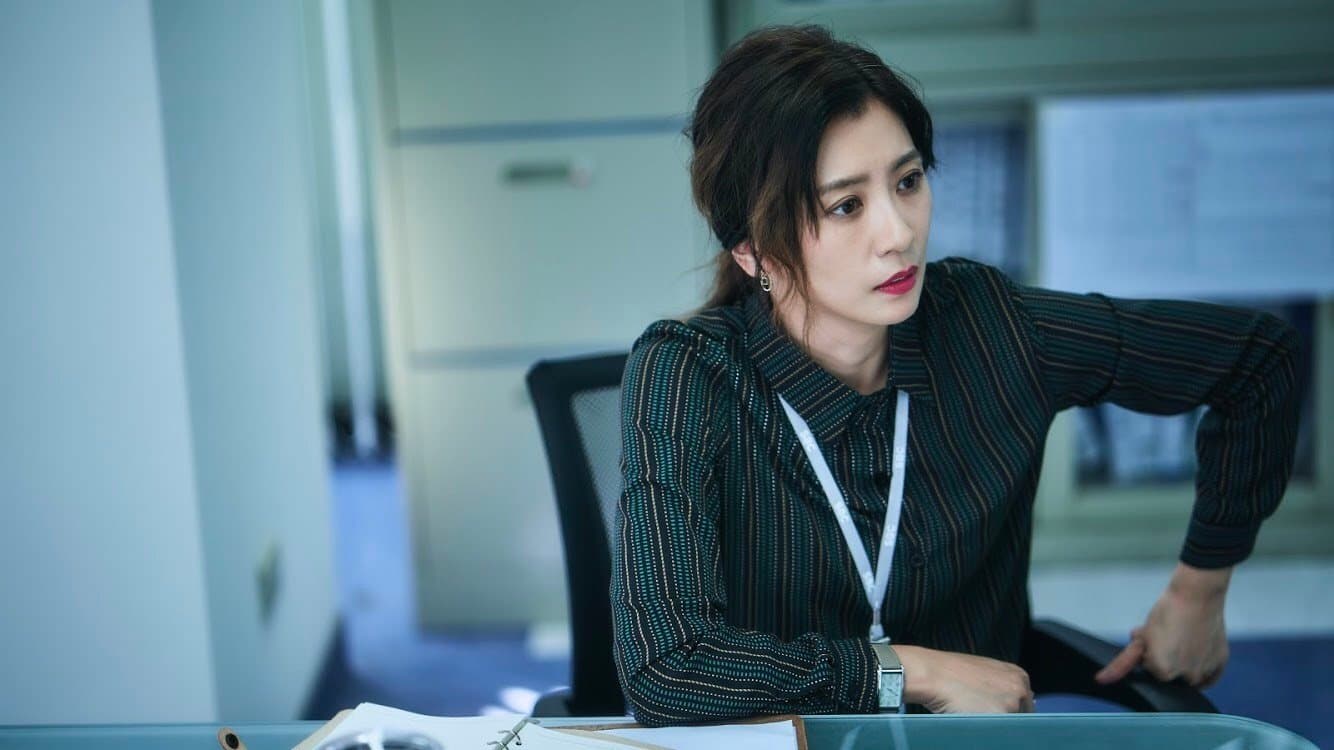賈靜雯在《我們與惡的距離》中扮演電視新聞台高層，角色為她贏得金鐘獎。（公視提供）