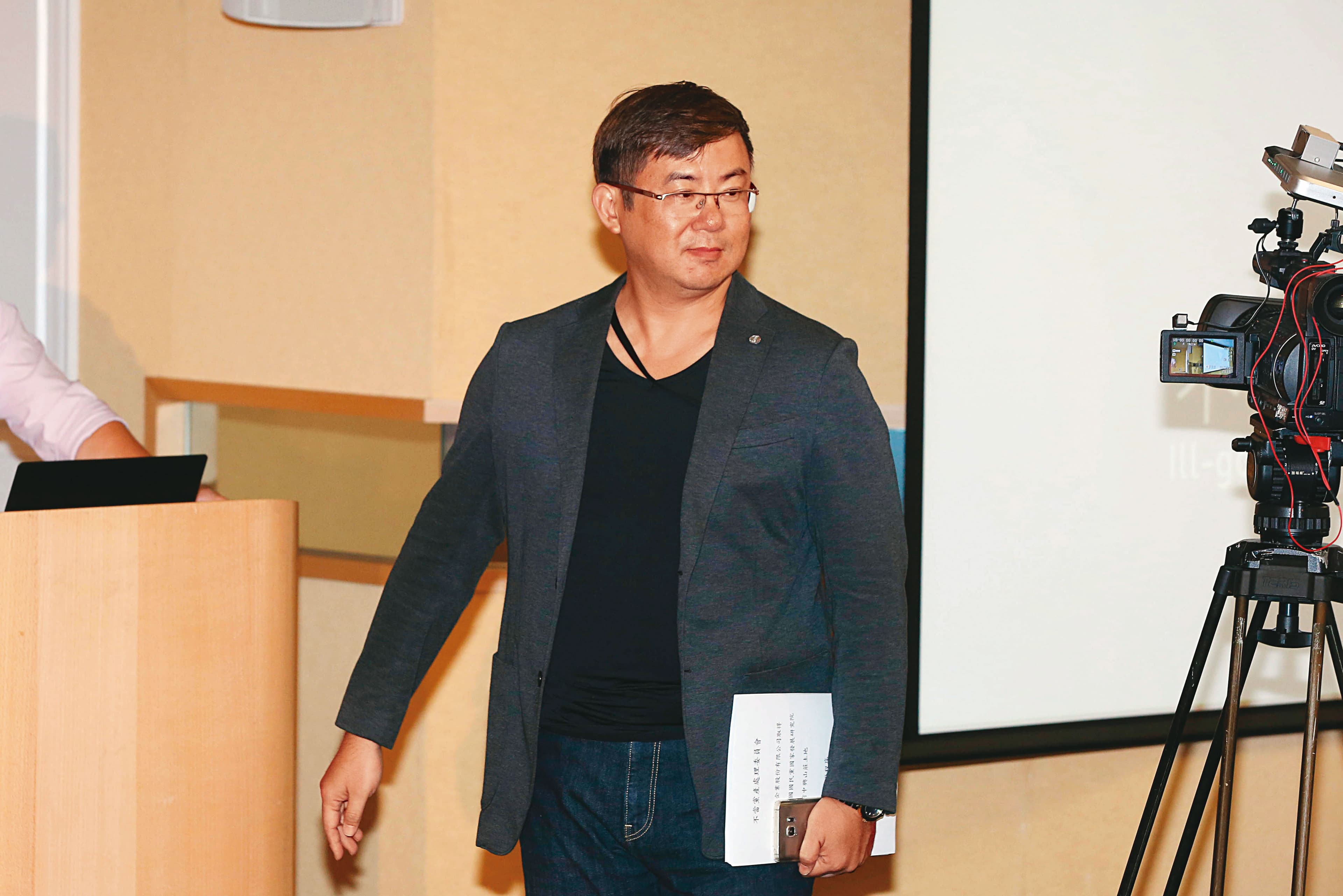 學者羅承宗(圖)說,孔家大概忘了還有這批股票,才會一直放到今天。