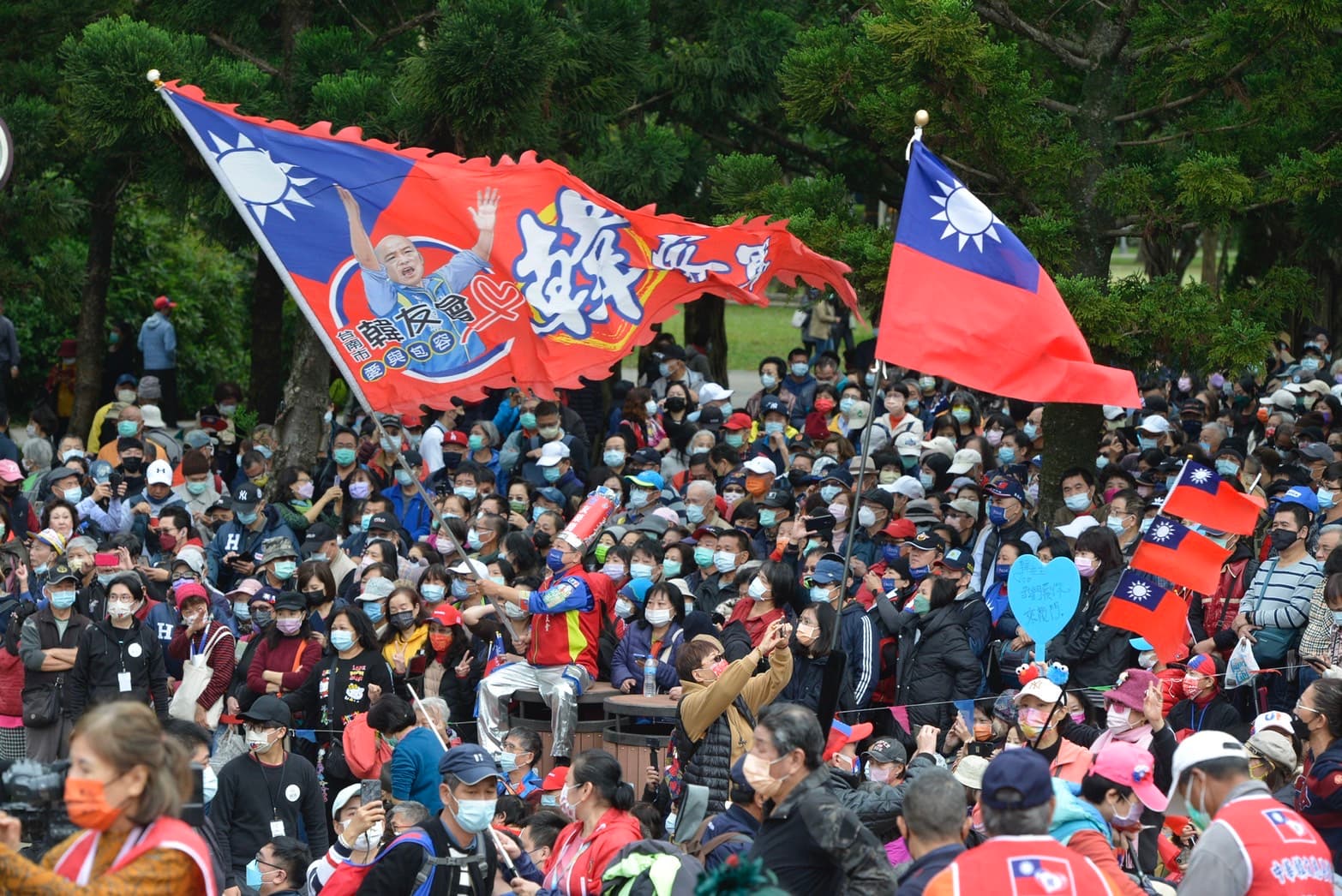 韓國瑜辦新書見面會,湧入上萬韓粉到場支持。