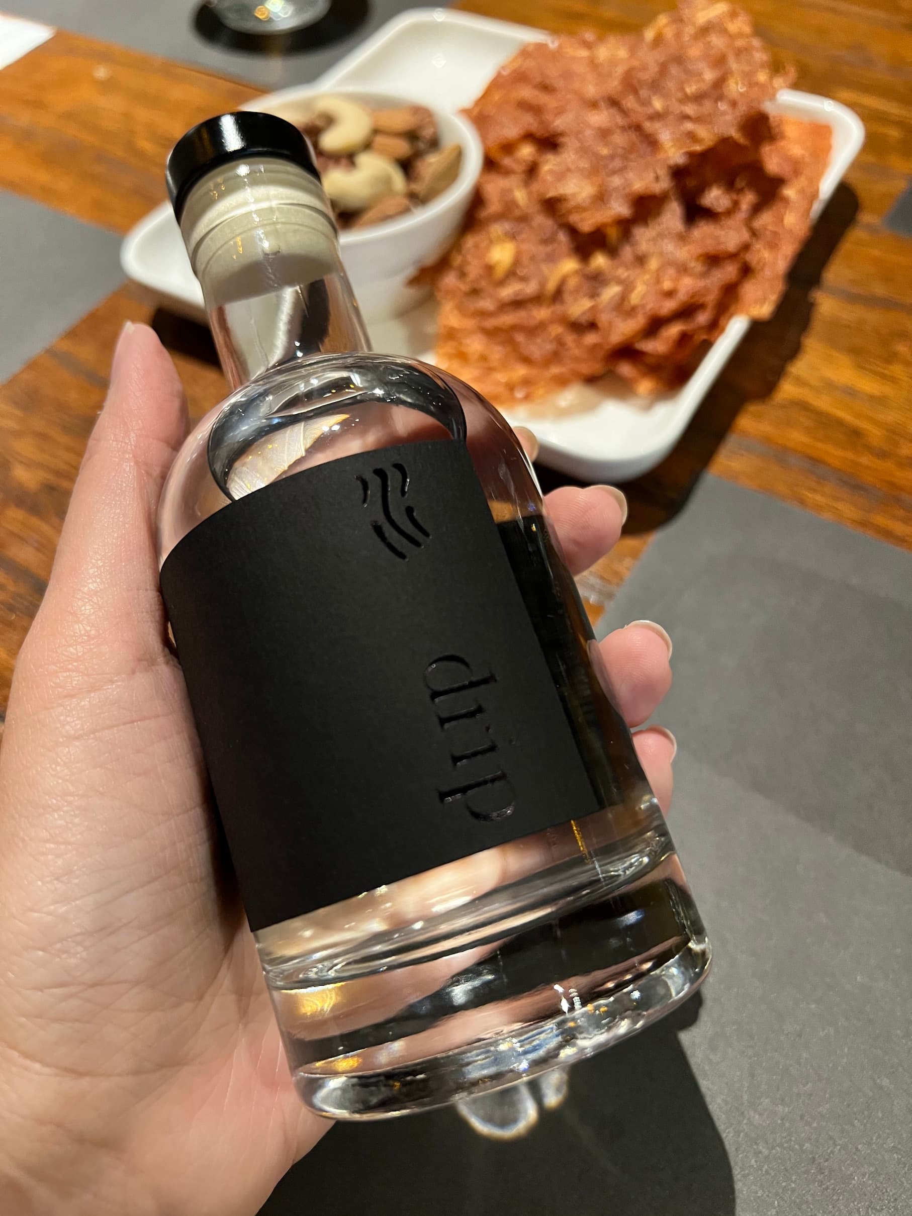 20.8%酒精度的drip工藝麥芽蒸餾酒,輕鬆易飲。