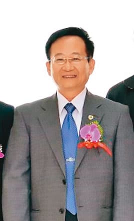 張忠誠曾任兵整中心廠長、軍備局副局長,去年拔擢升任中科院院長,續推國防自主政策,落實國機及國艦國造。 (翻攝自自中科院網站)
