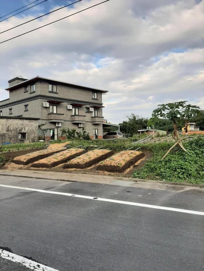 網友在宜蘭發現「在地美食」,引起熱議。(翻攝自Dcard)