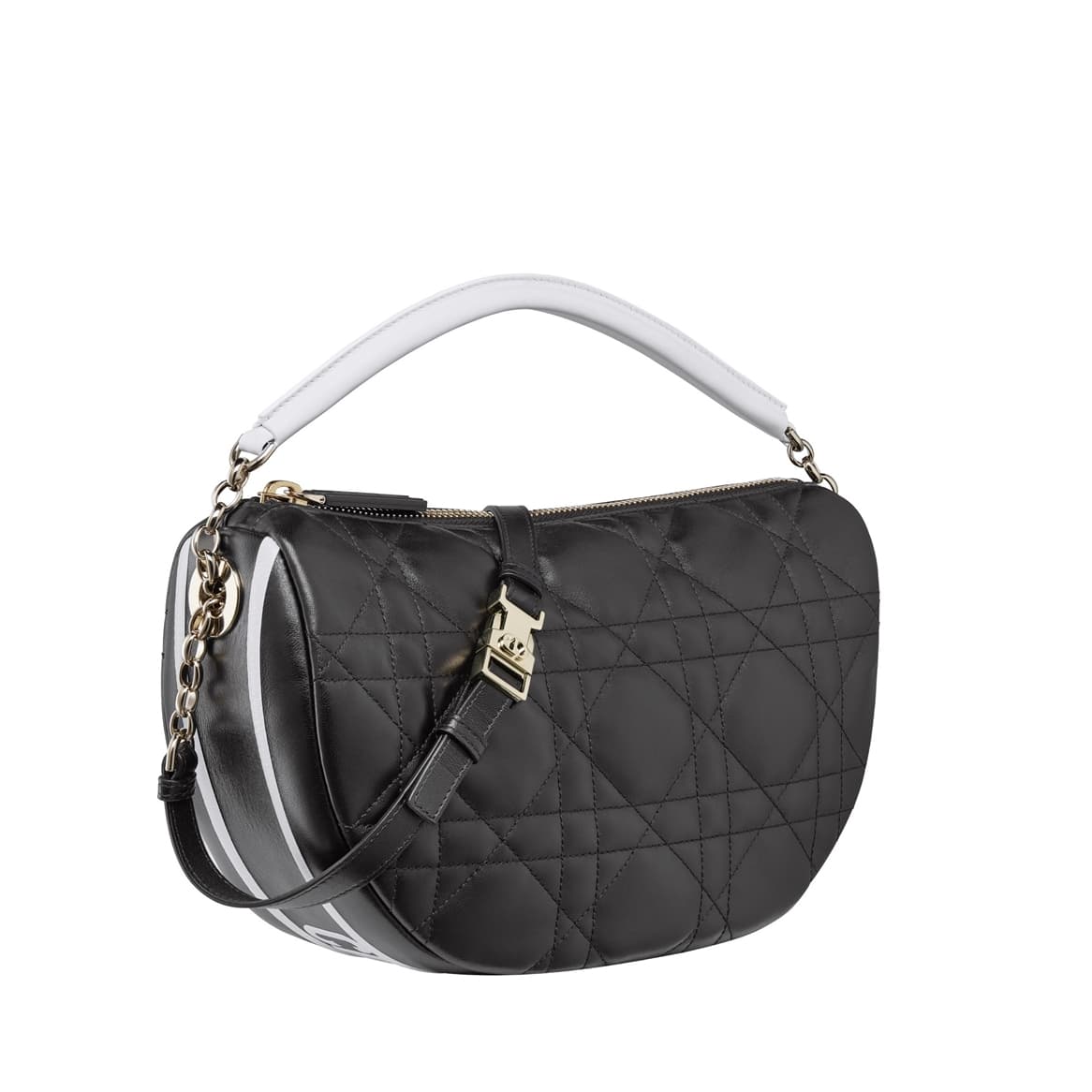 Dior Vibe Hobo黑色籐格紋羊皮中型肩背包與白色手提把。NT$110,000（DIOR提供）