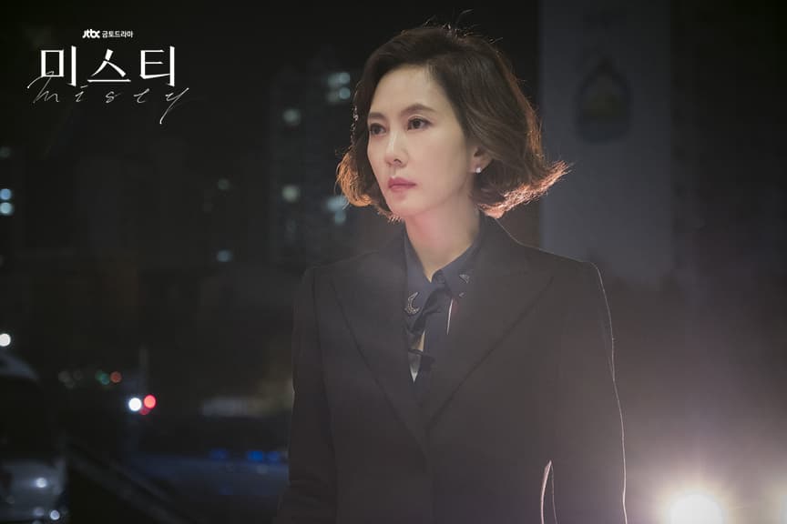 金南珠主演的《謎霧》是編劇帝璘的首部作品,懸疑題材在作品播出後引來熱烈討論。(翻攝自JTBC)