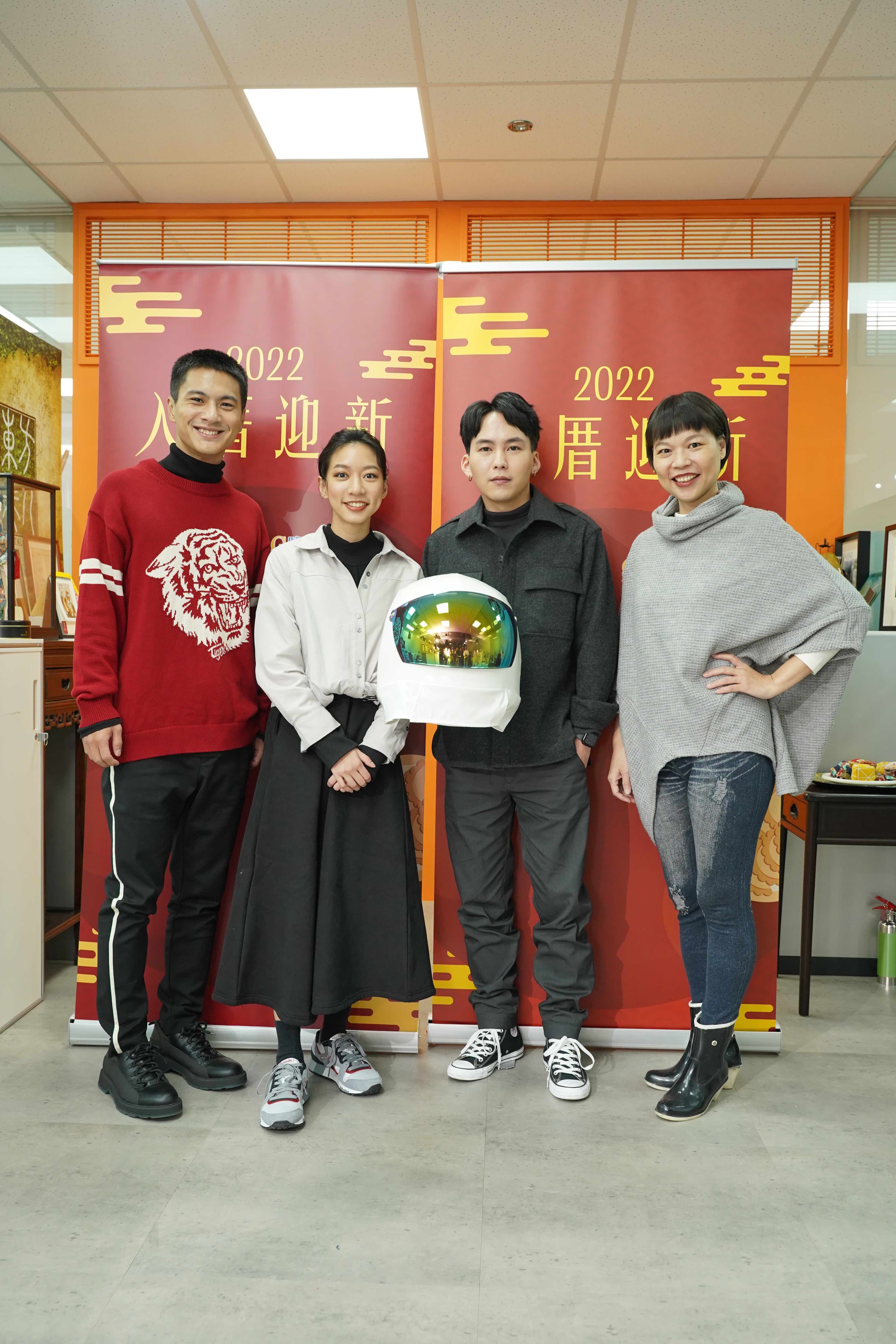 《星空男孩》演員李冠毅、陳妤、巫建和、黃舒湄齊聚一堂。(青睞提供)