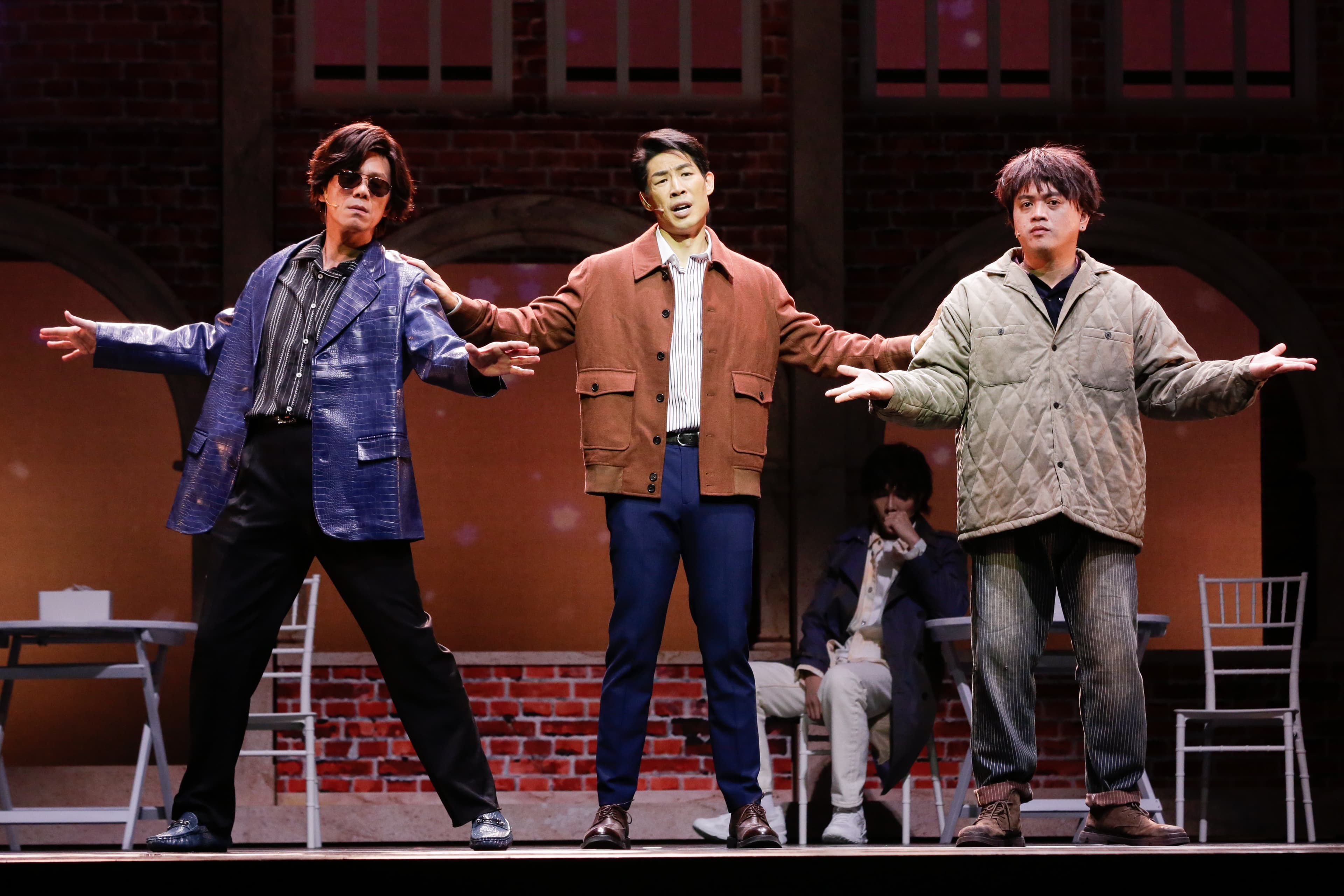 全新音樂劇《同學會!同鞋_》的演出者有凱爾(左起)、藍鈞天、王鏡冠。
