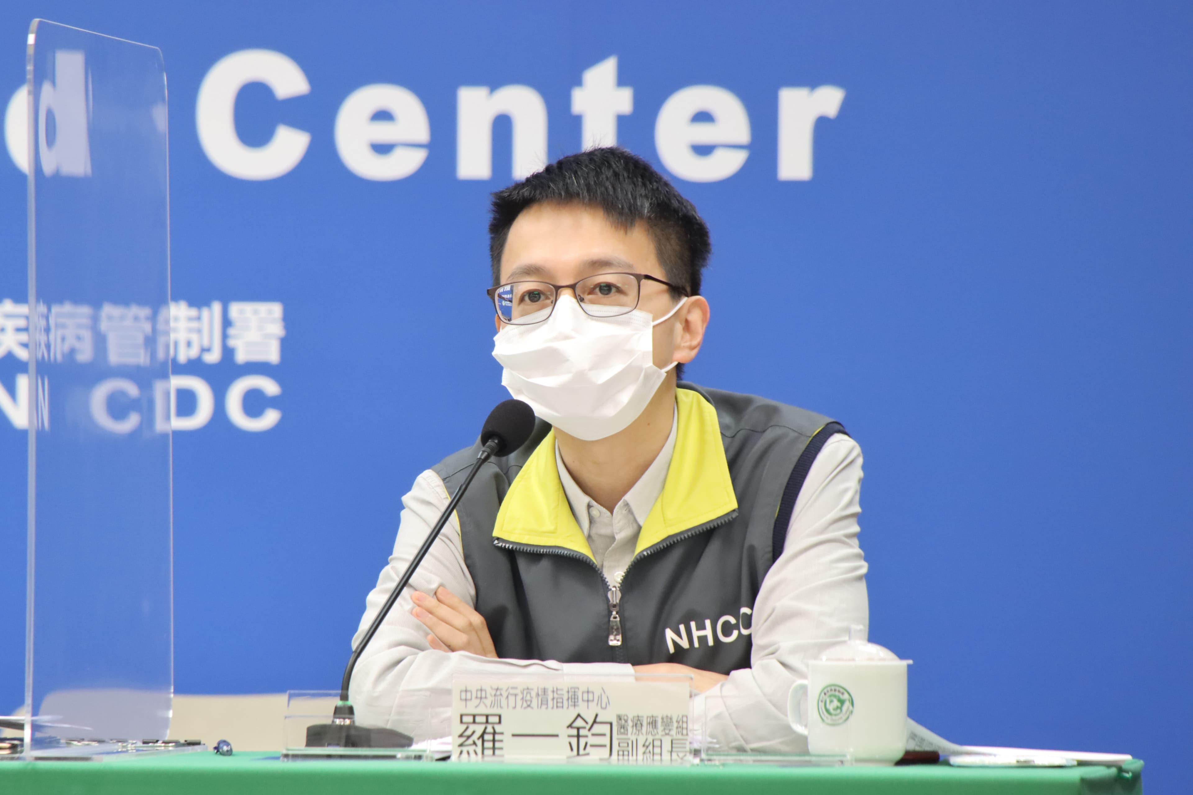 羅一鈞呼籲,確診者不要過度要求提供些不是屬於照顧需求的服務。(指揮中心提供)