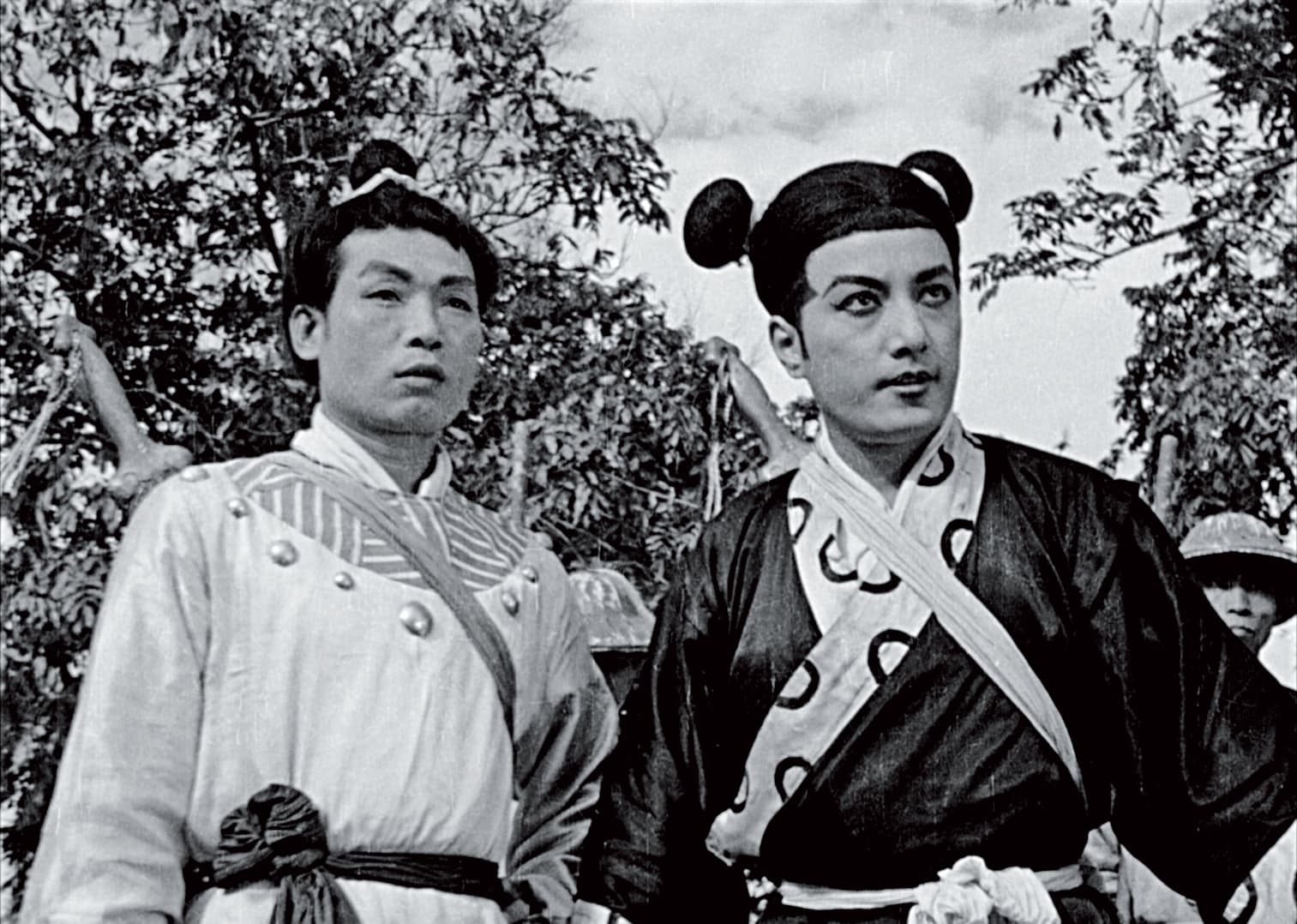 《雙雄大鬥雙假面》是首部真人演出的葉宏甲漫畫改編電影。(影視聽中心提供)