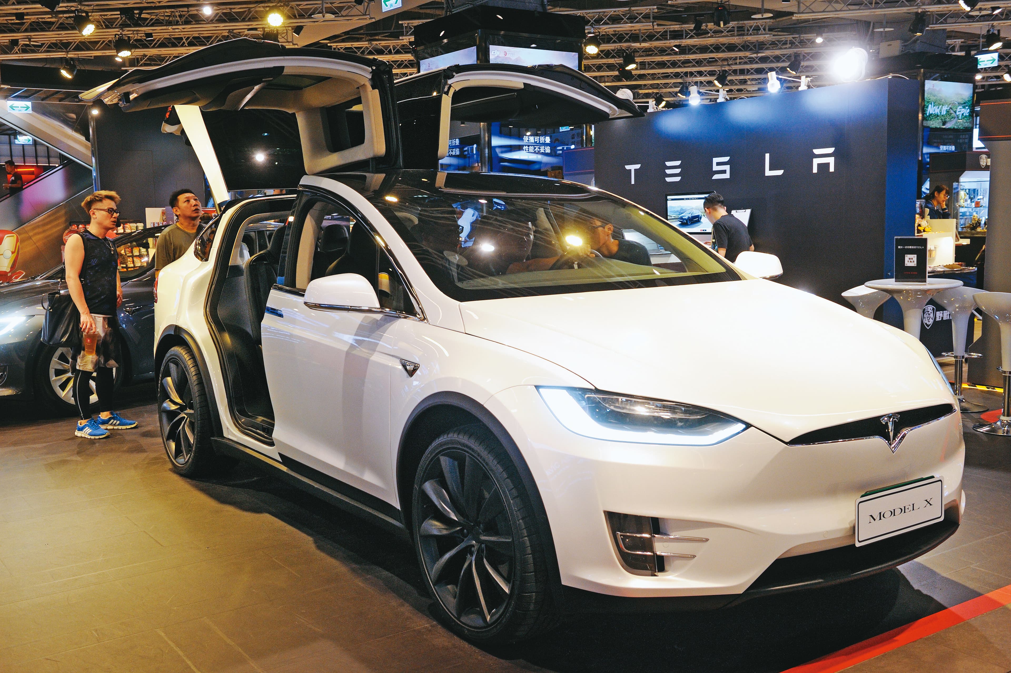 十多年前，中鋼就為電動車龍頭特斯拉打造關鍵零組件。