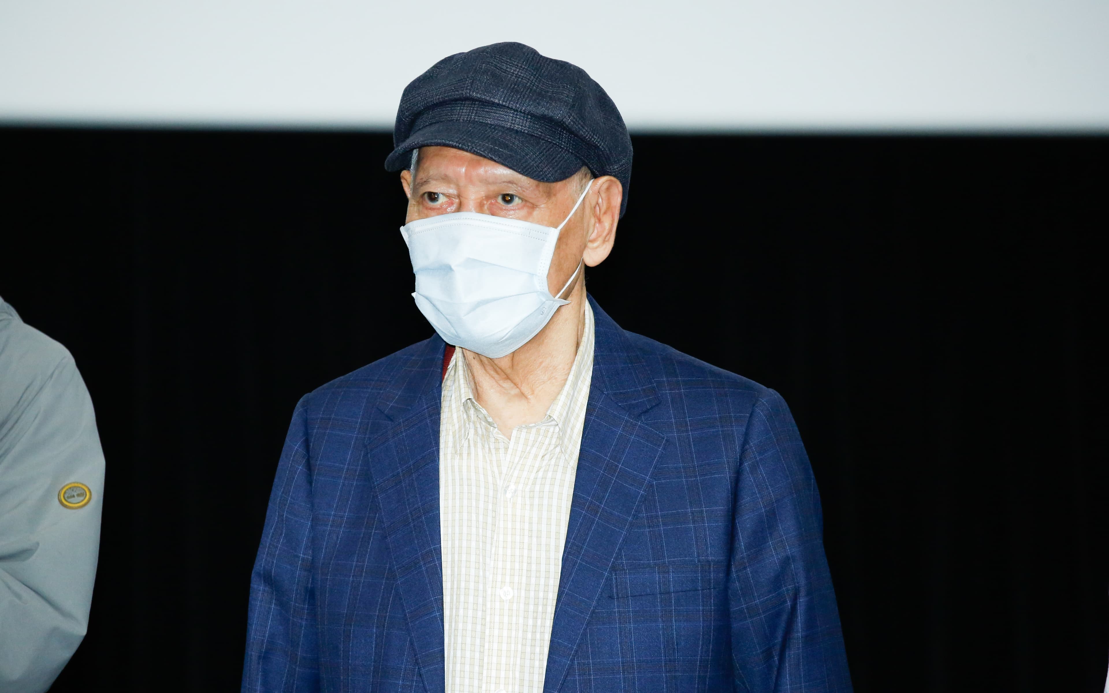 資深影人石雋,以代表身份向所有協力完成紀錄片《大俠胡金銓》的影人致謝。