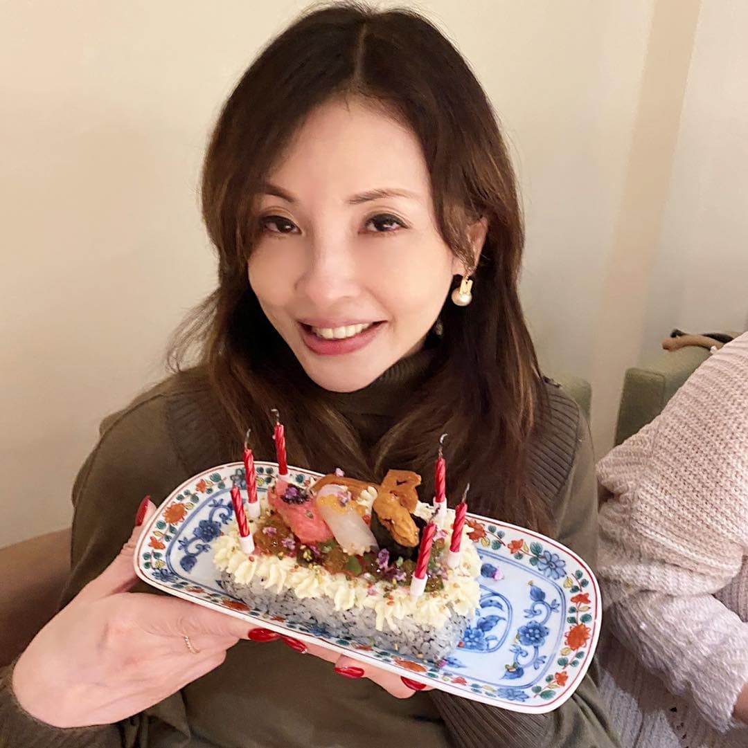 何如芸即將飛去新加坡陪孩子過年。（翻攝自何如芸臉書）