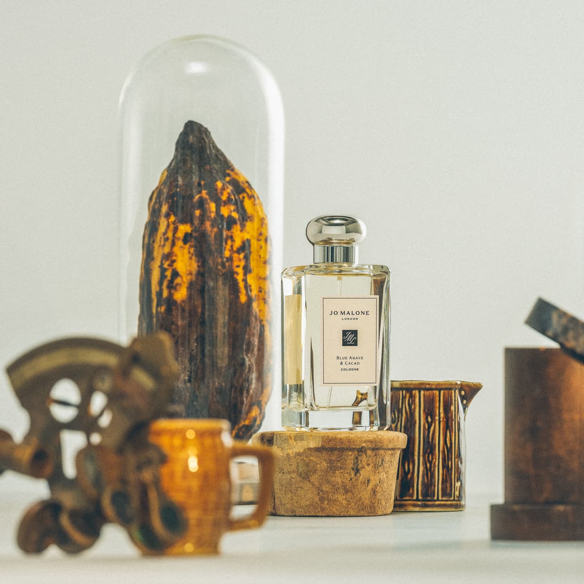Jo Malone London 圖書館系列龍舌蘭與可可香水,讓人彷彿沉浸在拉丁音樂的動人節奏,100ml / NT$5,250。(Jo Malone London提供)