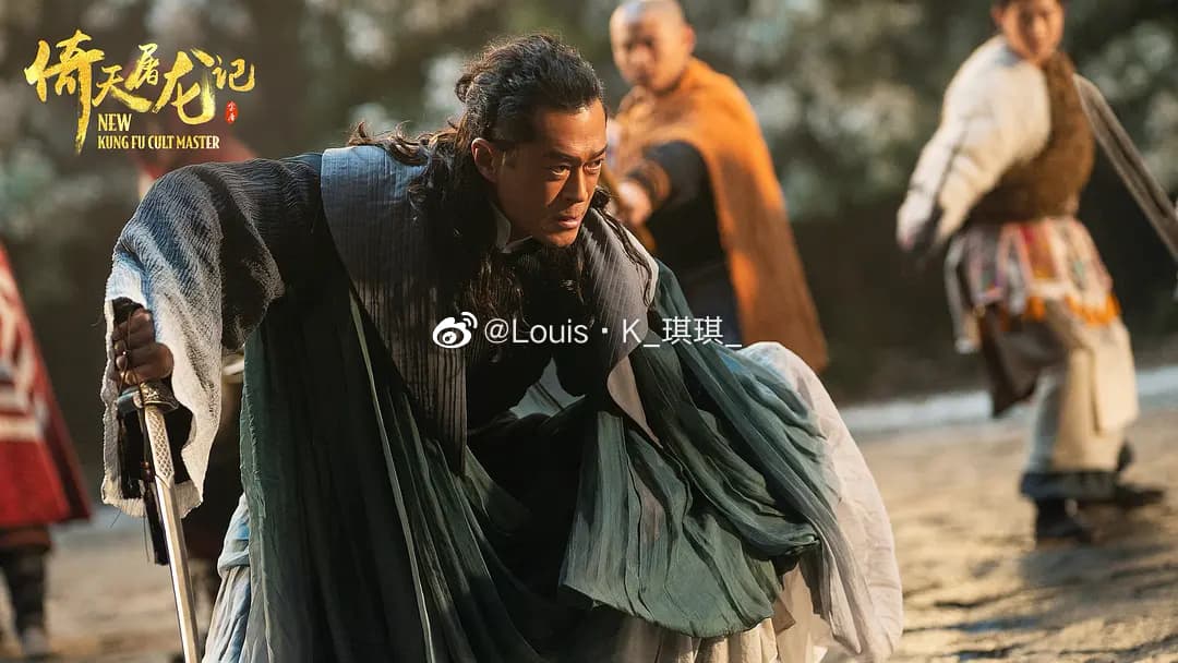 古天樂曾與林峯在港劇《尋秦記》成為經典拍檔,這次則分飾父子。(微博圖片)