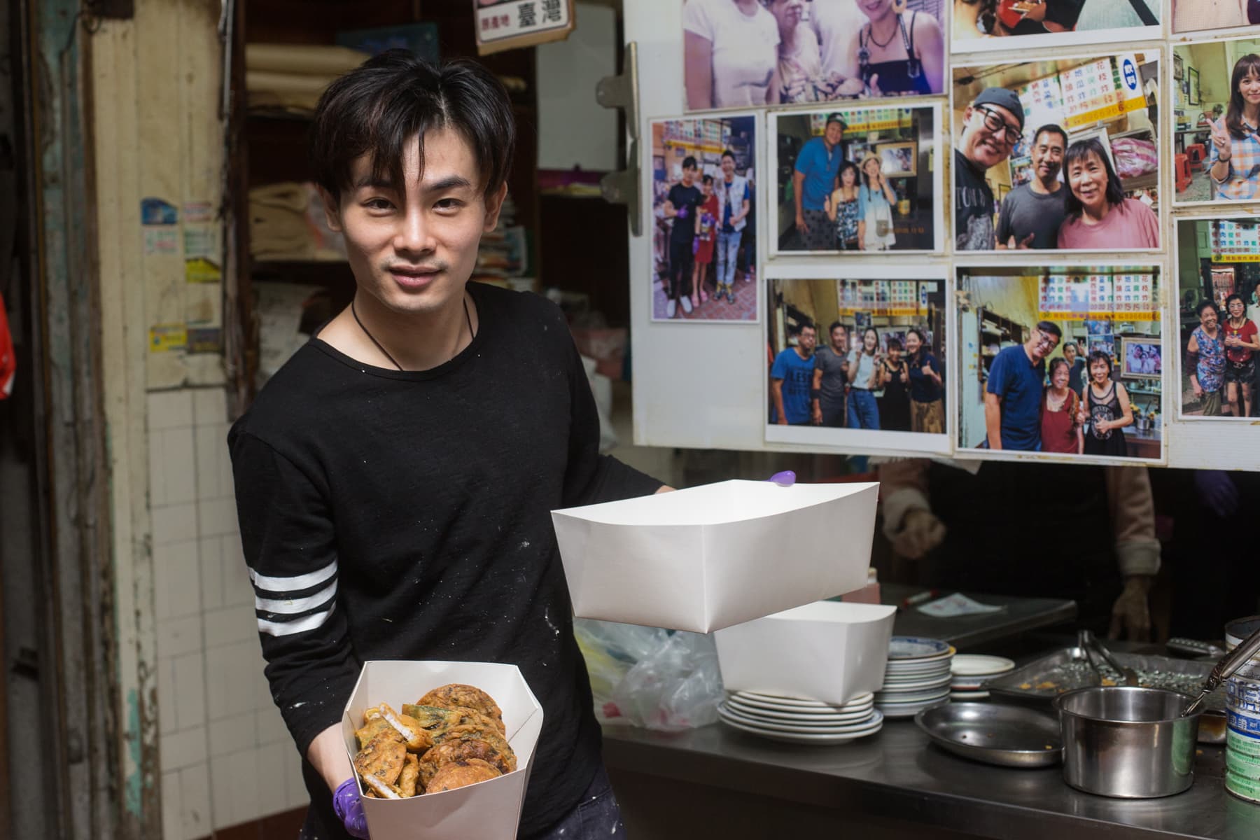 過往店裡大宗訂單都是用新鞋盒裝，許凱綸考量衛生因素，接班後改為專業打菜盒。