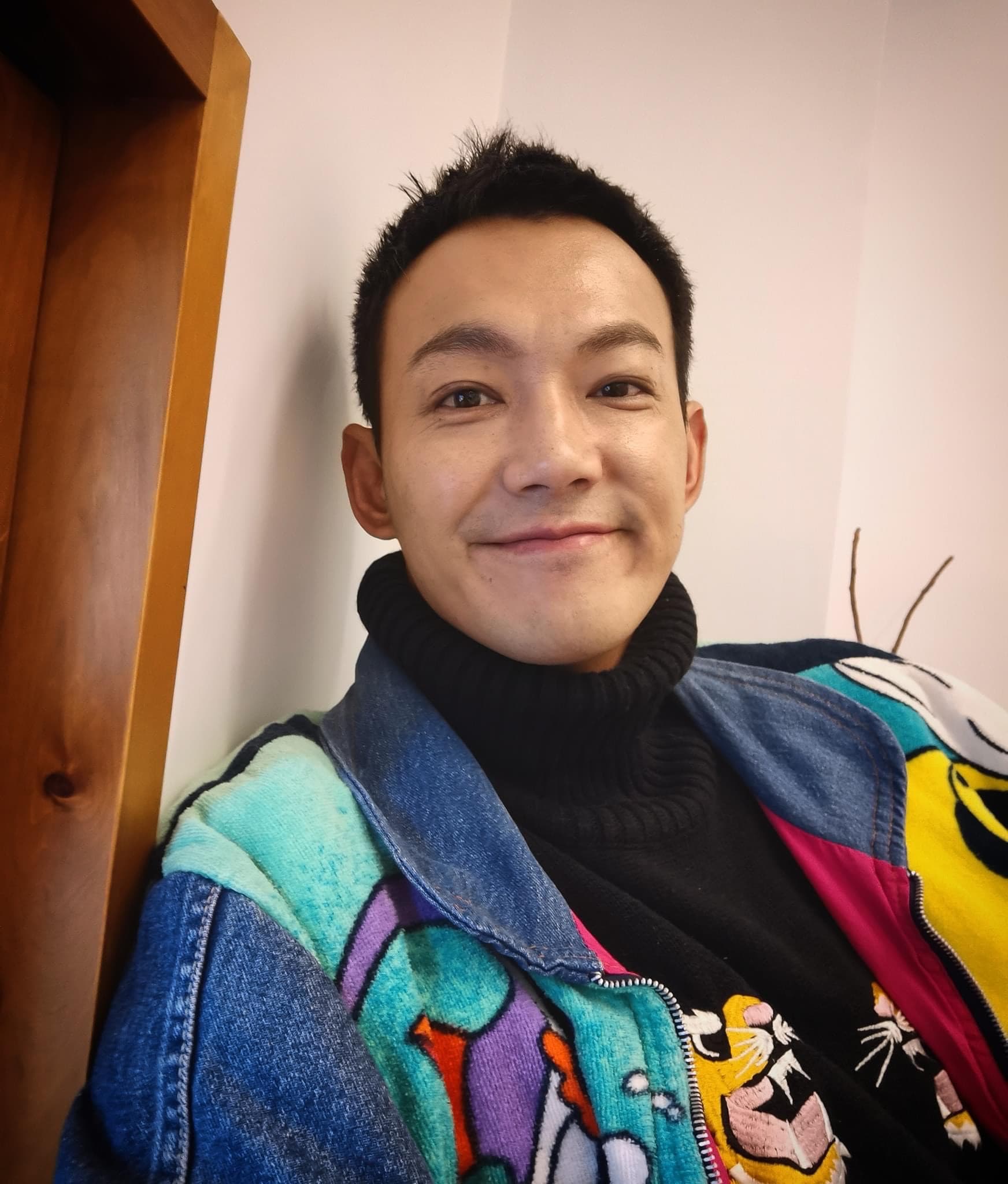 威廉與前體育主播卓君澤於2017年透朋友牽線而交往,目前已婚。(翻攝自威廉臉書)