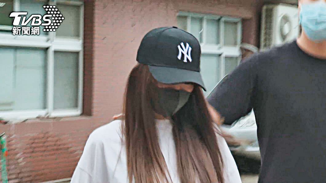本土成人平台SWAG負責人和多名女優去年遭警方約談,聲量大幅滑落。(翻攝TVBS)