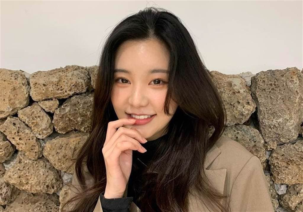 韓國女星姜勝妍在外地工作時,險遭一起投宿的經紀人性侵。(翻攝自姜勝妍IG)