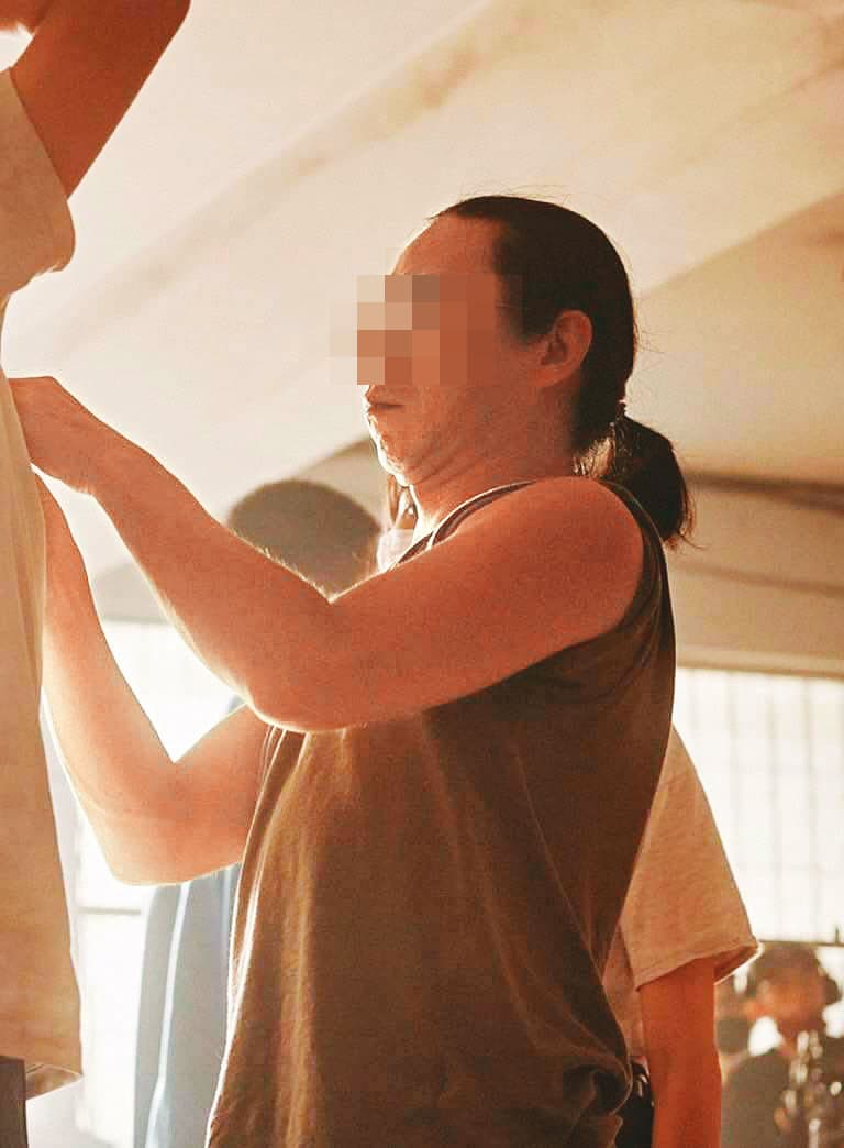 曾參與多部電視劇、電影拍攝的已婚收音師,遭多名女子指控是性騷慣犯。(讀者提供)