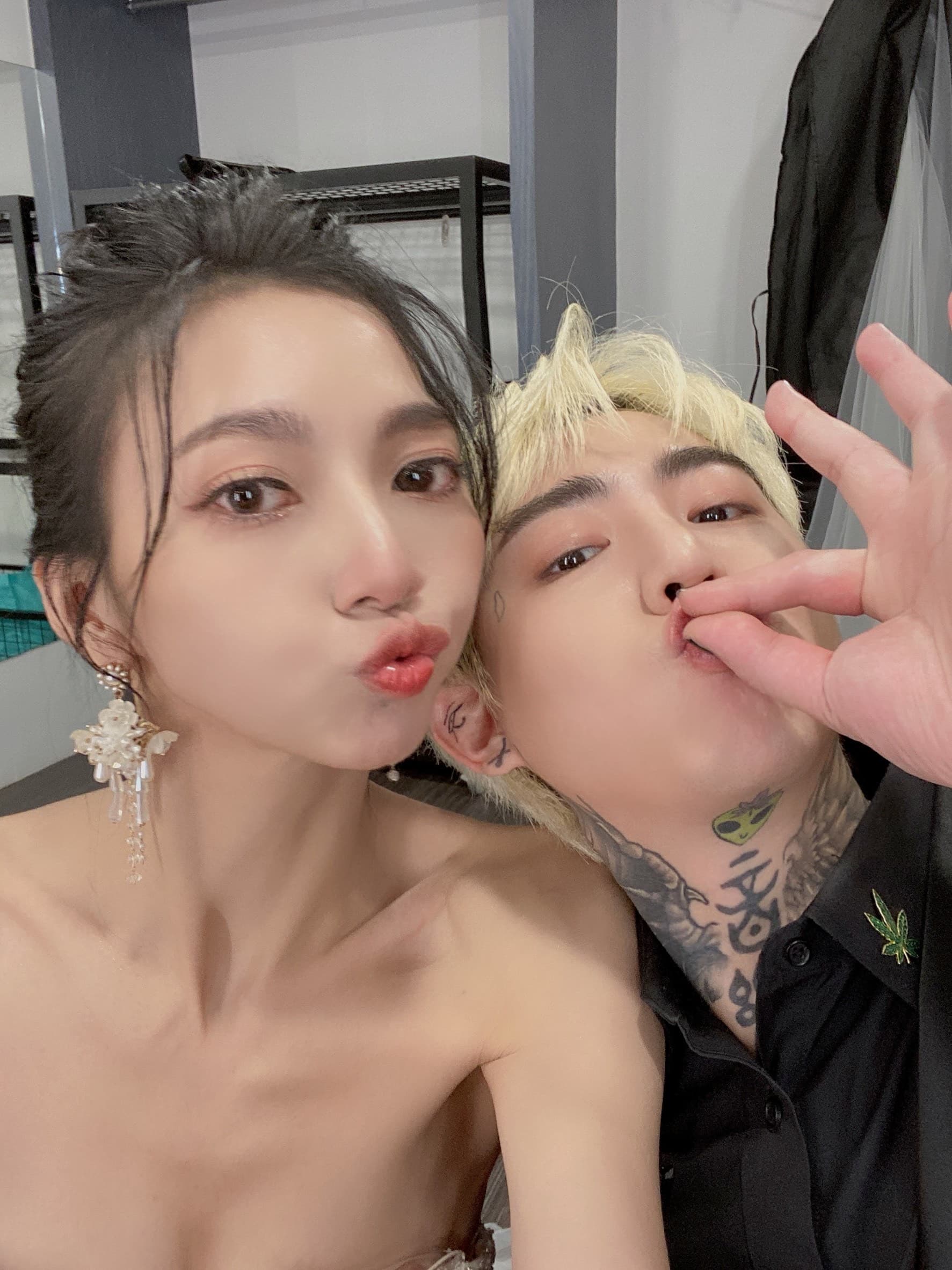 莉婭直言謝和弦暈船。(莉婭提供)