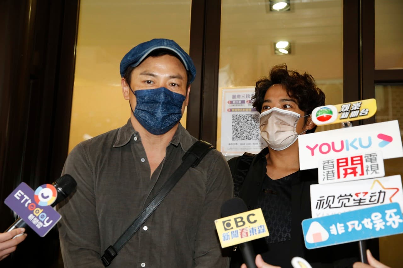 江宏恩、陳子強今天一同前來巴戈靈堂致意。