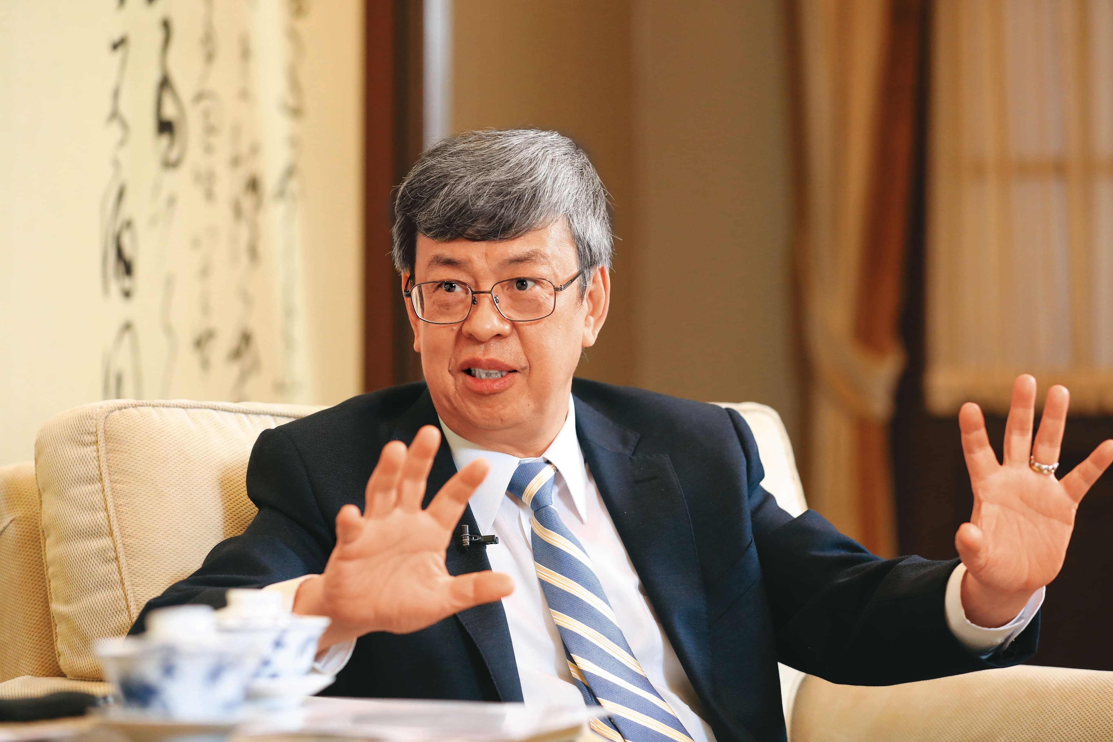 陳建仁入黨，被黨內視為是防疫指揮官、台北市長、閣揆、黨魁、總統接班等布局的5大活棋。